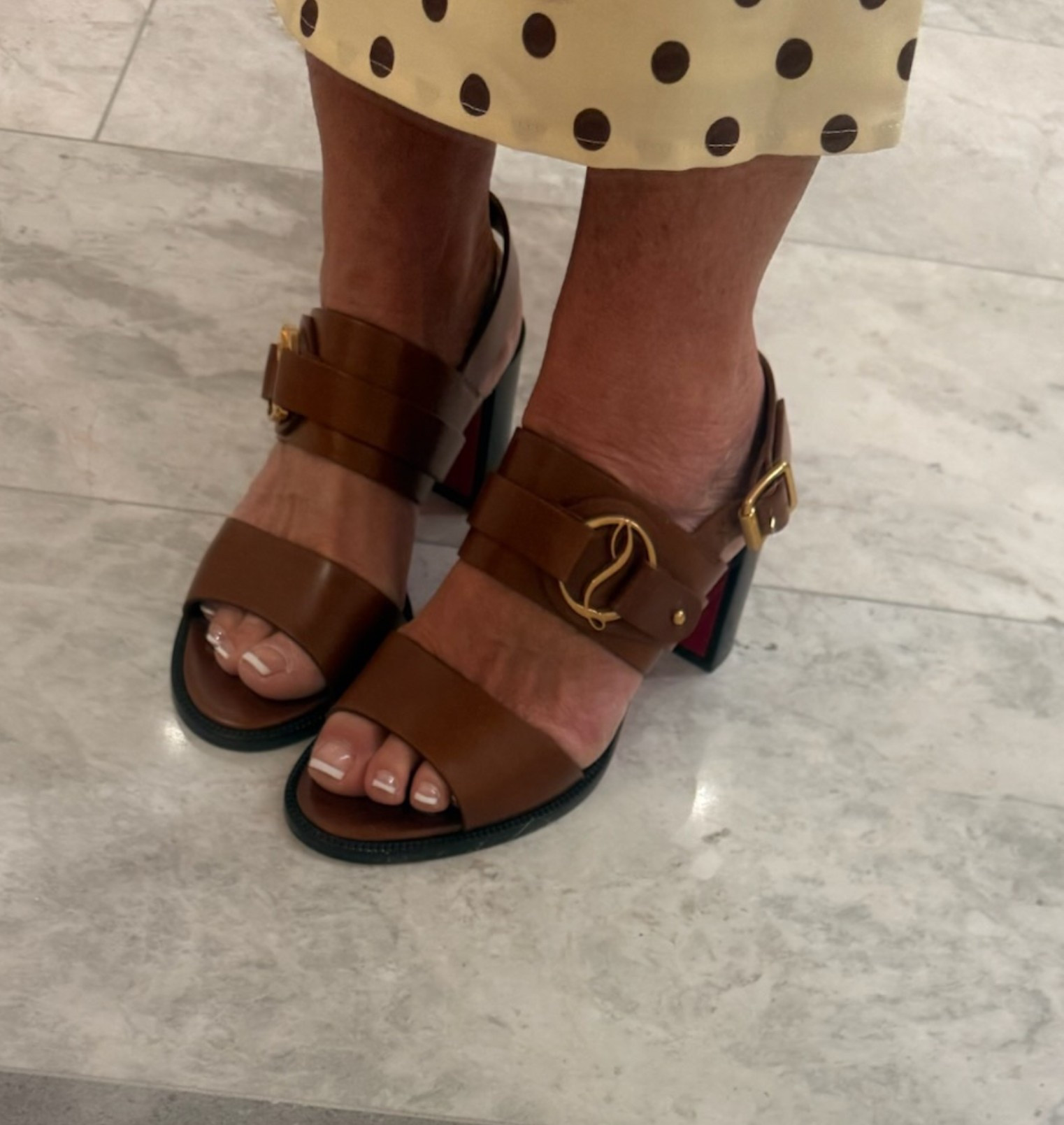 A little moment for my sandals ✨

It's comfy, sturdy, and hold the foot securely.

So easy to walk in! 💖

#shoes #sandals

#LTKootd #LTKTravel