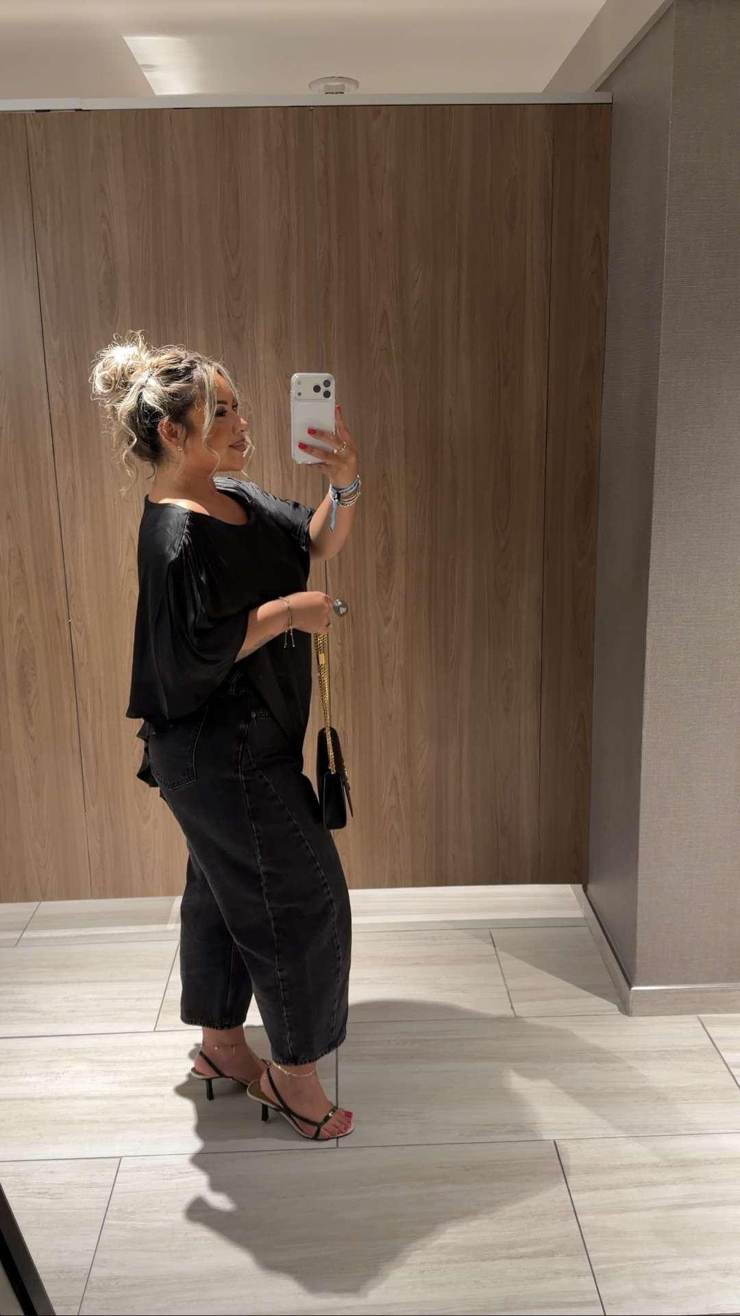 Day 1 Outfits✨ - the first day vibe is always comfy cute fits after travel. That’s what I was aiming for 🥰

Tops: M 
Jeans: 12 Curve

#LTKCon #LTKSeasonal #LTKMidsize