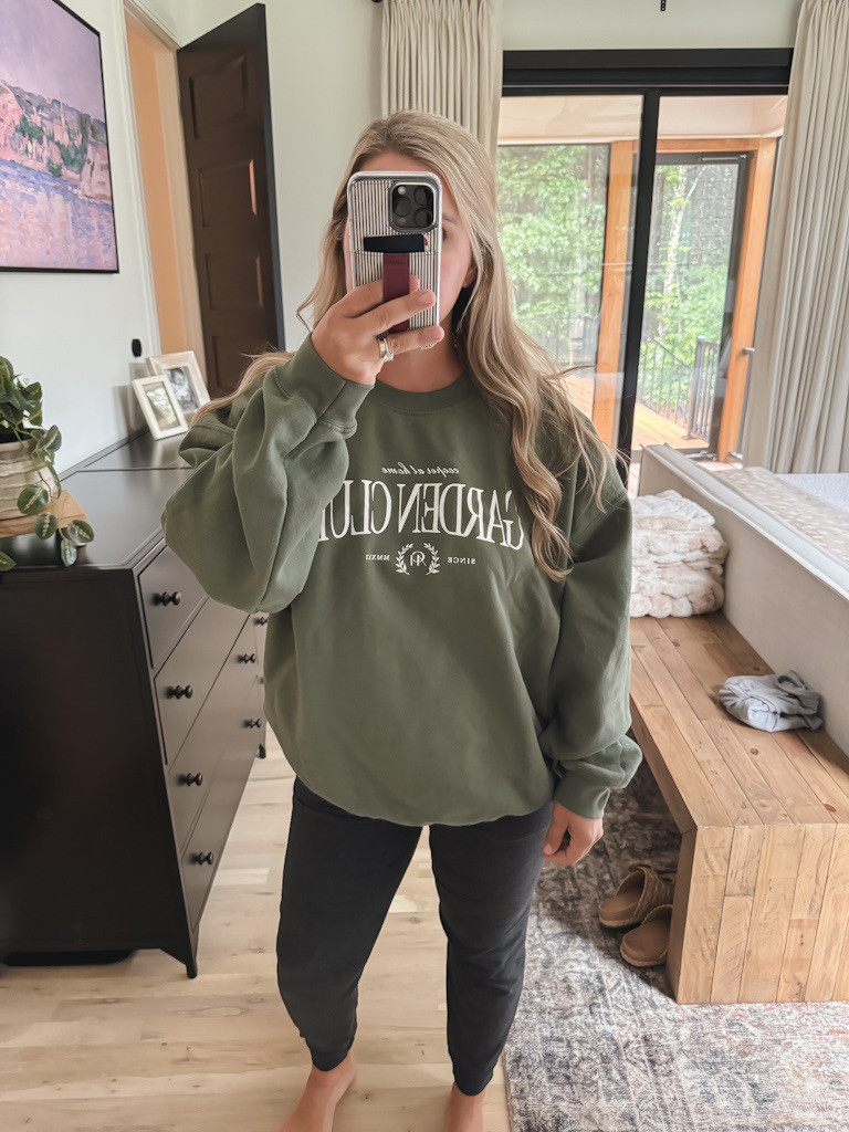 Garden club sweatshirt

10% off your purchase with code CRISTIN

#LTKStyleTip #LTKSeasonal #LTKFallSale