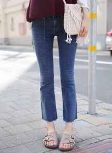 Frayed Crop Hem Boot Cut Jeans | 66Girls