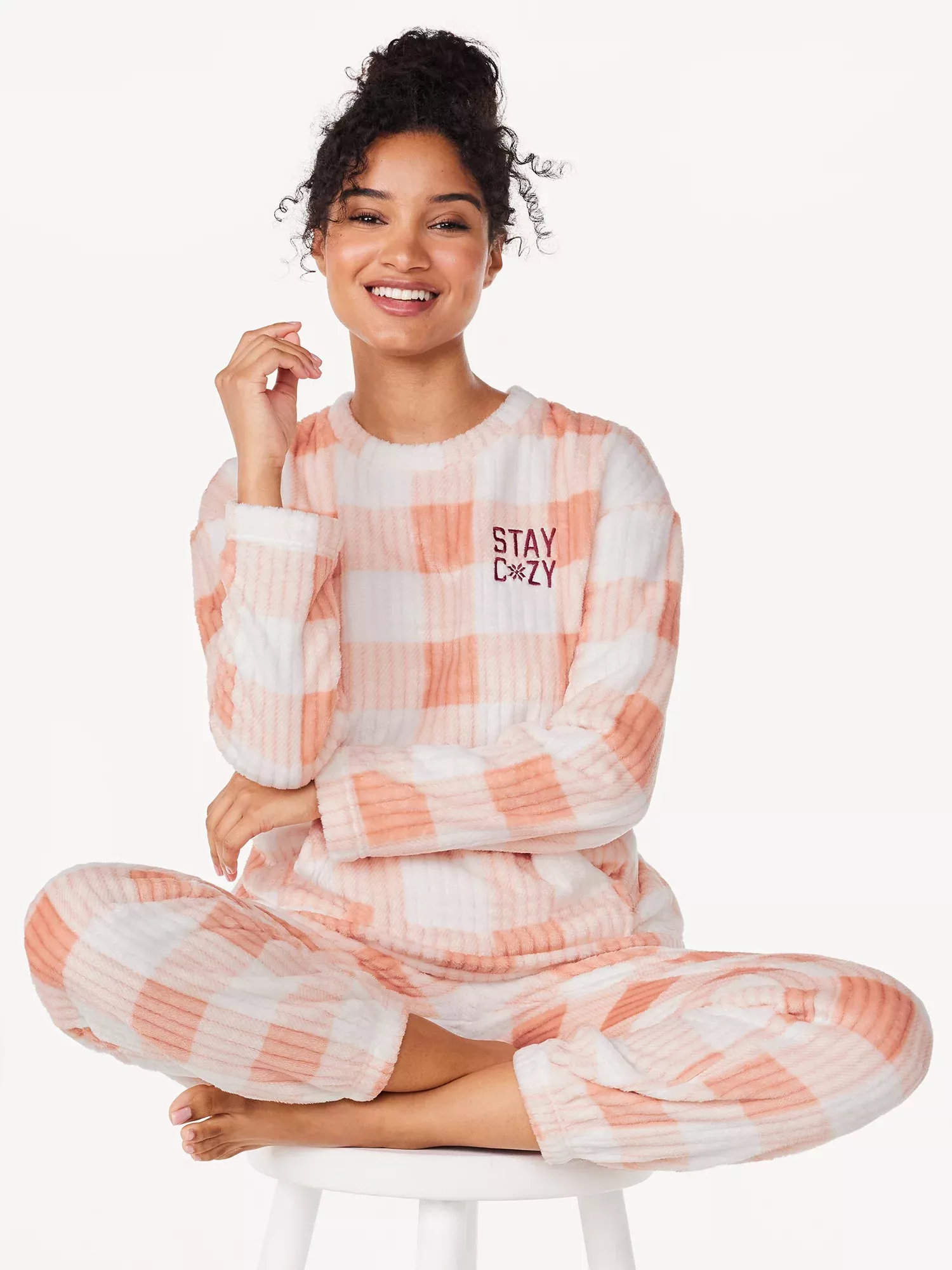 Joyspun Women's Long Sleeve Flannel Sleep Top and Pants Pajama Set,  2-Piece, Sizes XS to 3X