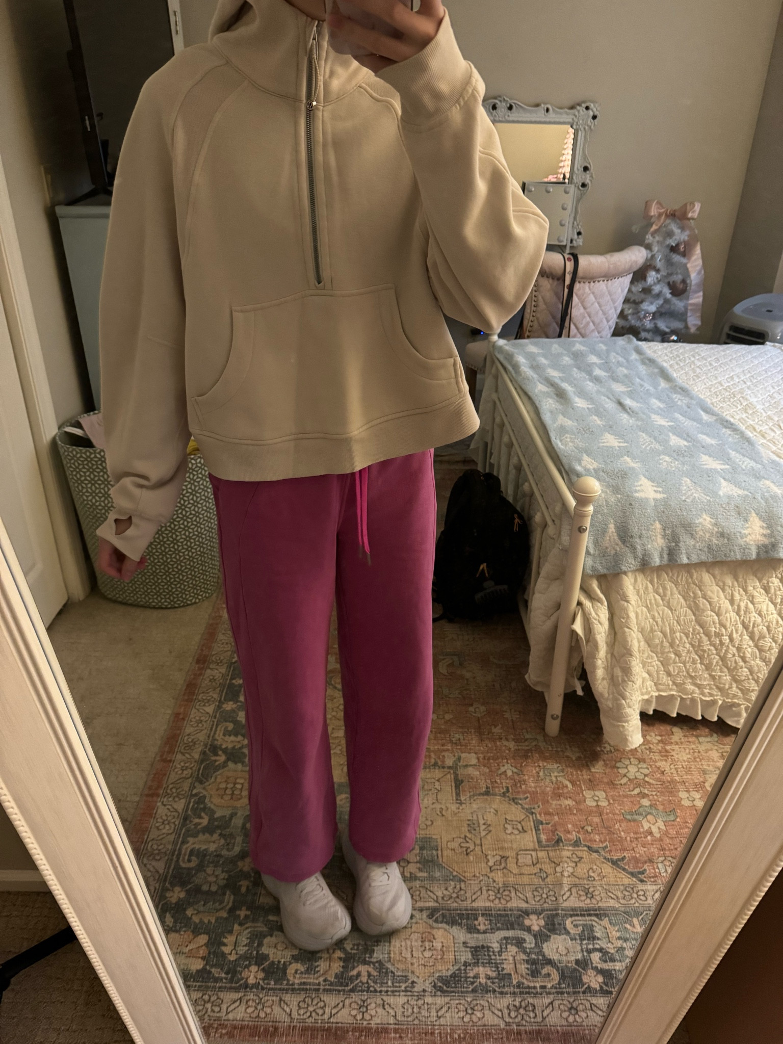 Scuba hoodie - color no longer available on lulu’s site!! Linked others tho


#LTKHoliday #LTKActive #LTKSeasonal