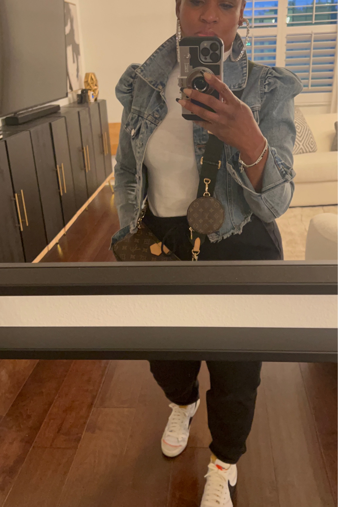 Everyone needs a chill outfit 


#LTKstyletip #LTKmidsize #LTKover40