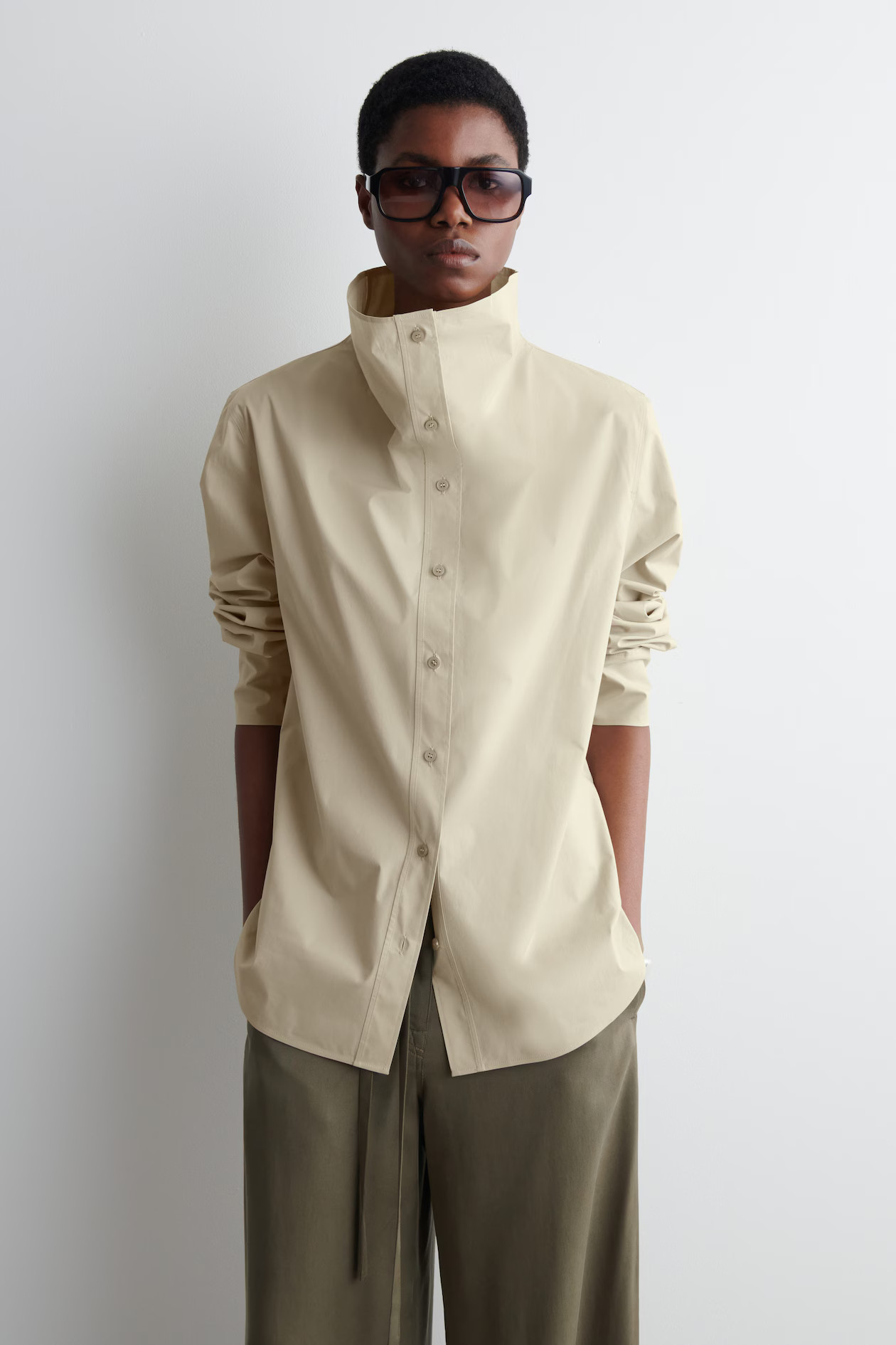 RELAXED FUNNEL-NECK SHIRT - KHAKI | COS AU | COS (AU)
