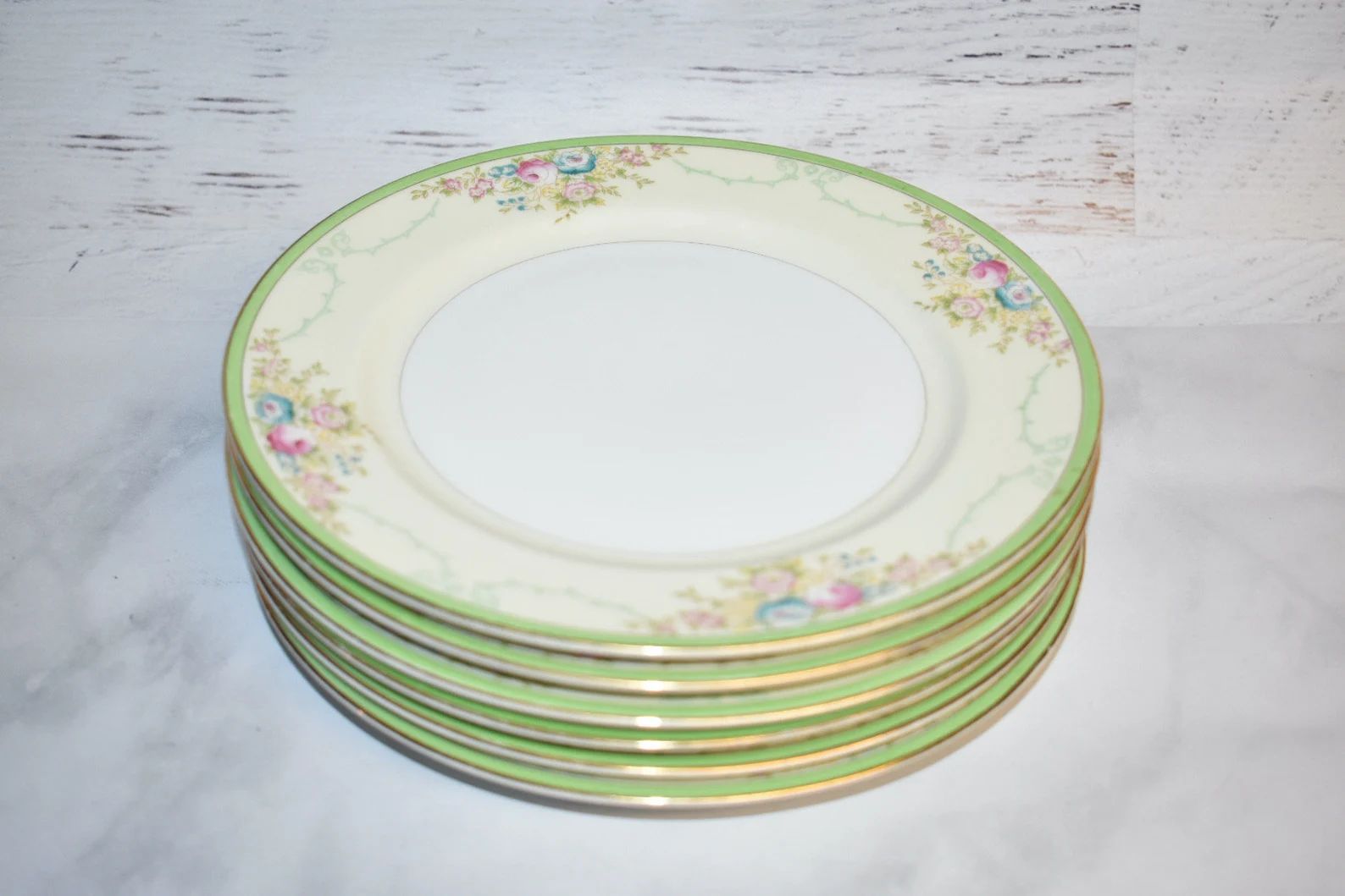 Vintage Meito China Salad plates, Floral Plates, Salad Plates, Green and Gold Rim (3874) | Etsy (US)