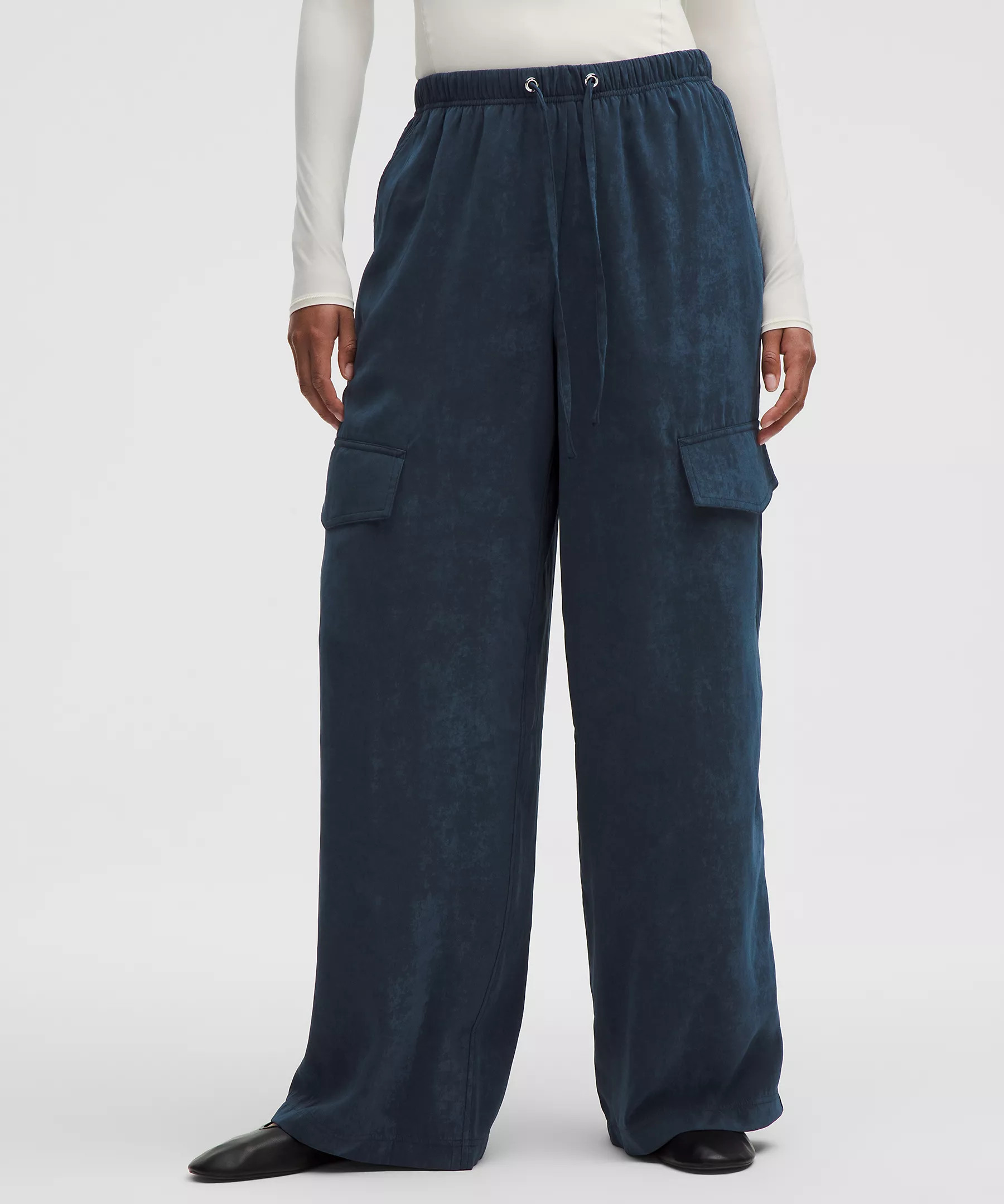 Matte Satin Relaxed-Fit Mid-Rise Cargo Pant | Lululemon (US)