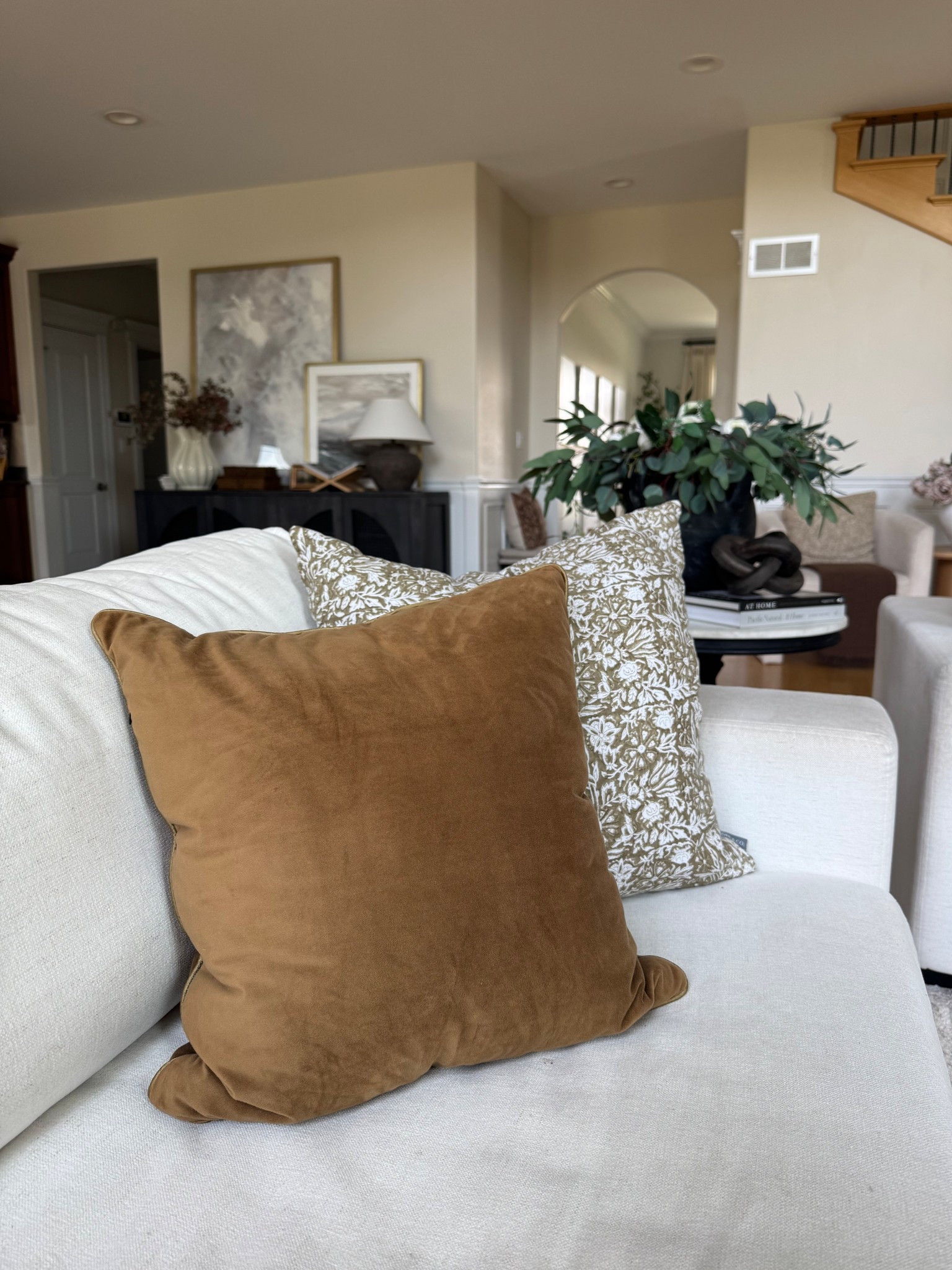 Beautiful affordable pillow cover that look designer! 



#LTKFindsUnder50 #LTKHome #LTKSeasonal