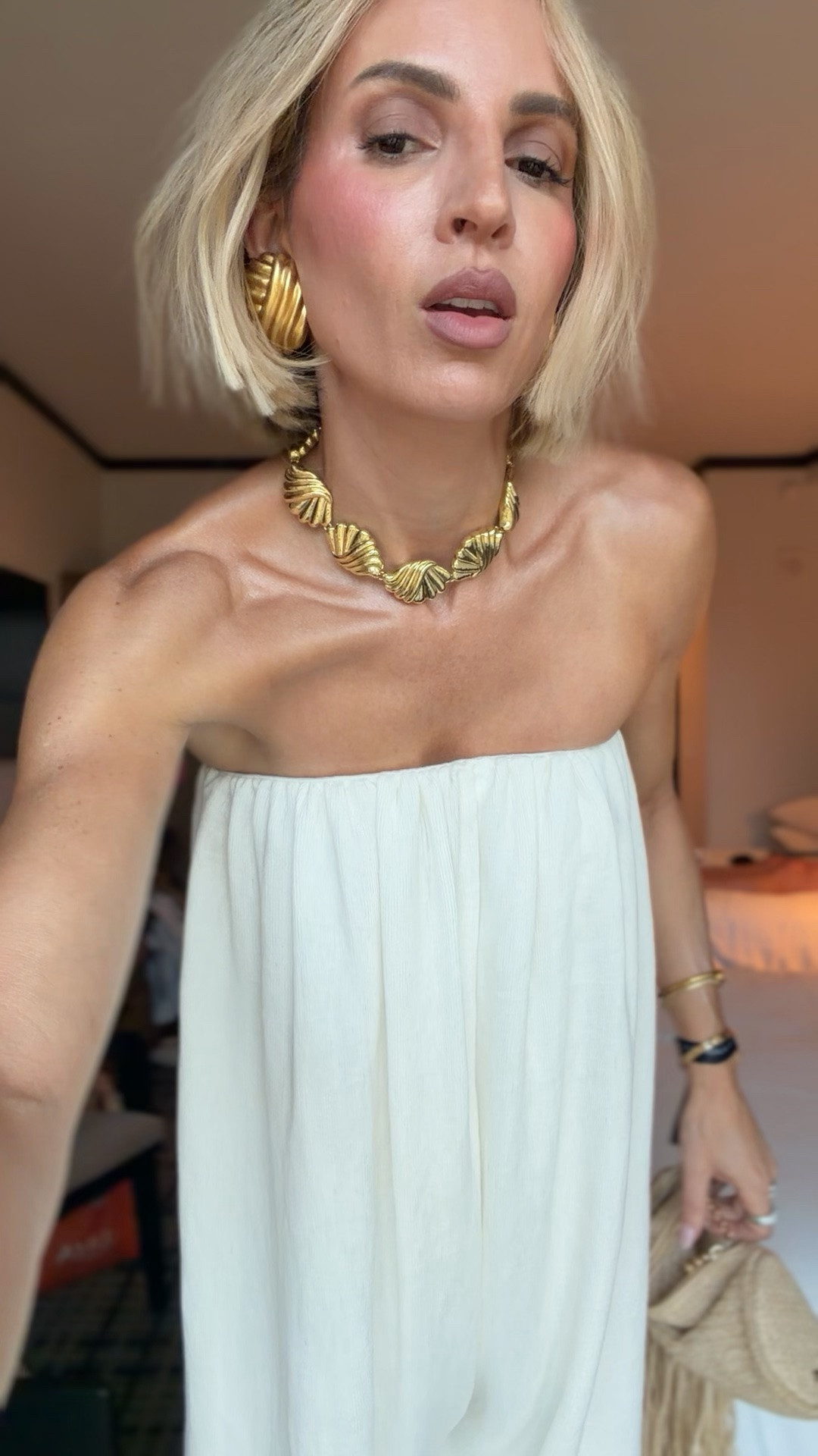 Tonight’s outfit ☺️ I love how someone confused my jumpsuit for Jacquemus. That’s the point. 😉💁🏼‍♀️ wearing a small

#LTKCon

#LTKTravel #LTKTall #LTKOver40