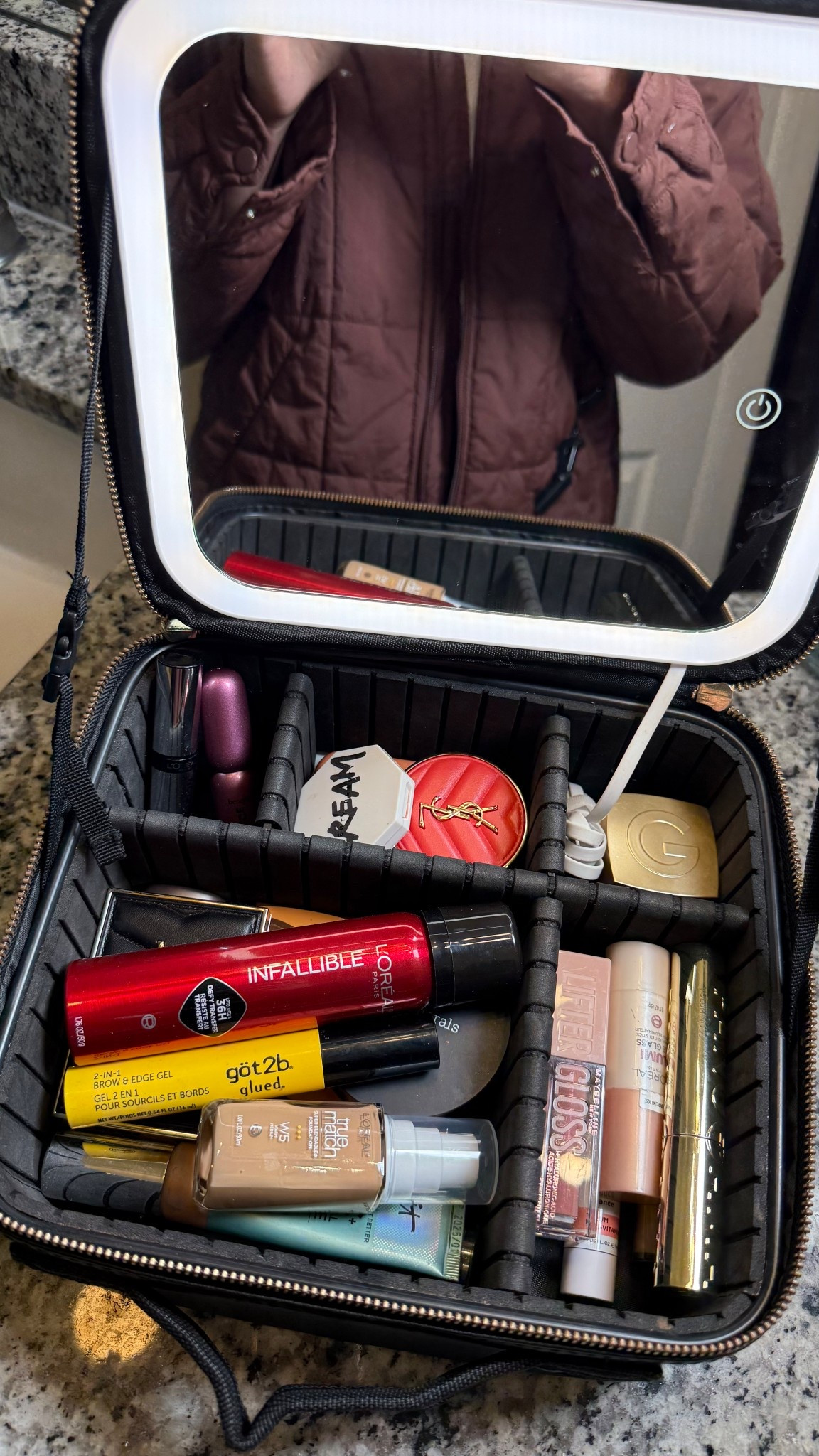 What’s inside my makeup bag? ✨
Everything I need for a quick, glowing look—effortless, fresh, and put together in minutes. All linked below 💄🤍

#LTKgrwm #LTKBeauty #LTKU