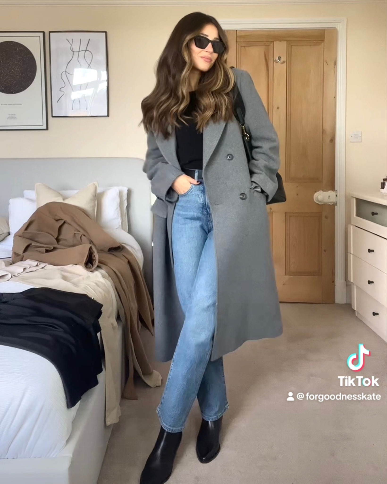 Styling a grey coat 🩶 

#LTKeurope