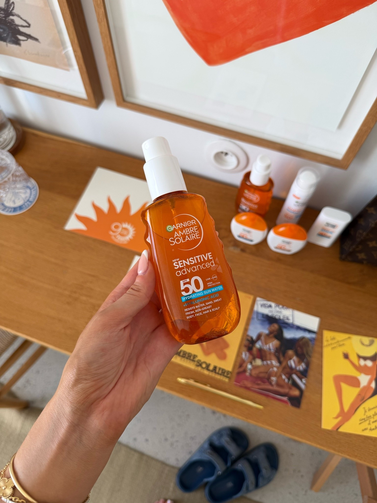 If you need a good affordable SPF, I highly recommended this new one from Garnier. It doubles up as a body oil because it makes you so glowy and you can also use it on your hair, scalp and face 🧡