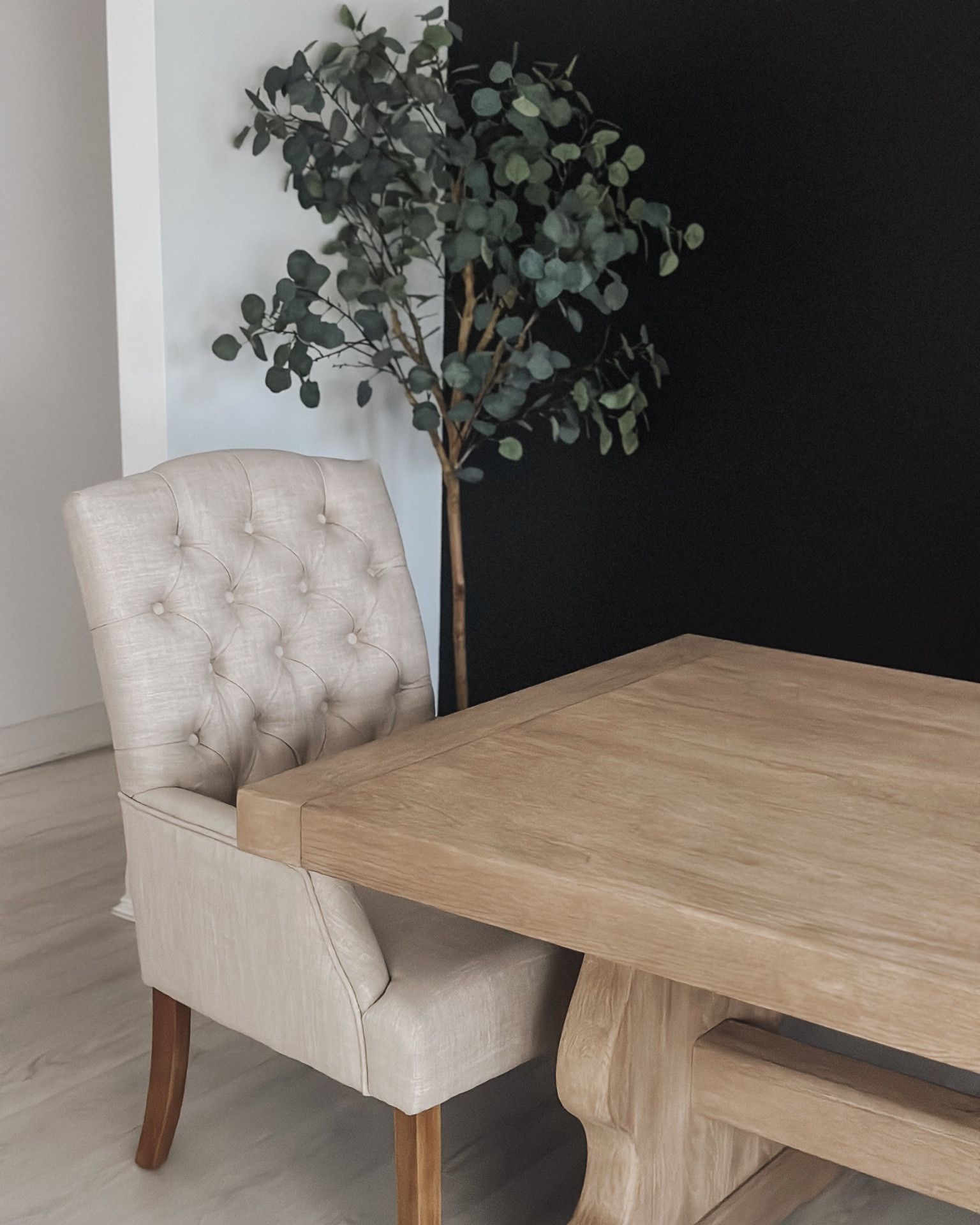 Can’t get enough of these end cap dining chairs from Wayfair. They’re so easy to put together and add the perfect touch of elegance that I was looking for. 

Be sure to follow me for more home design inspo coming up. 🤍

#interiordesire #interior123 #modernhomedesign #homedetails #houseenvy #modernhome #modernhomestyle 

Interior design
Modern home design
Home details
House envy
Interior designer
Modern home style

#LTKSaleAlert #LTKSummerSales #LTKHome