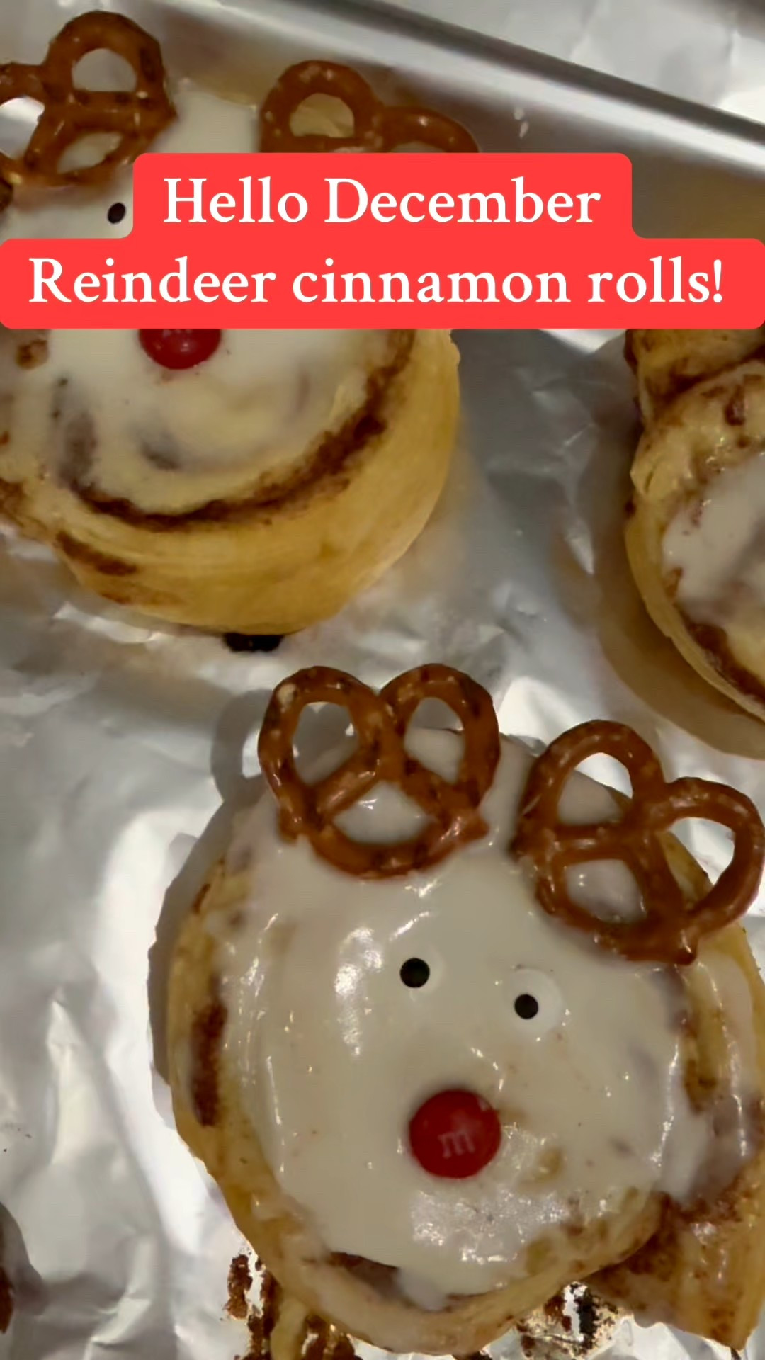 Every December, we slow down… just enough to make the sweetest little memories in the kitchen. These reindeer cinnamon rolls? My kids look forward to them all year long. It’s the giggles, the frosting everywhere, the “Mom, can we do it again?” that makes it magic. ✨
If you’ve been wanting to start a holiday tradition that’s easy, adorable, and makes your babies’ eyes LIGHT UP… this is it. 🫶🏻
Trust me — these moments become the ones they talk about forever.
🦌✨ Reindeer Cinnamon Roll Tradition Starter Pack ✨🦌
I linked everything you need in my LTK — the pans, the icing tools, the little candy add-ons… all of it. ☕️
Tap the yellow shopping cart & grab the cutest holiday must-haves before they’re gone! 🎄💕
#HolidayTraditions #MomLifeMagic #ReindeerCinnamonRolls #KitchenMemories #BakingWithKids #LTKHoliday #LTKHome #GingerinBloom #ChristmasMagic #MemoryMakingMom

#LTKHoliday #LTKfoodie #LTKmomlife