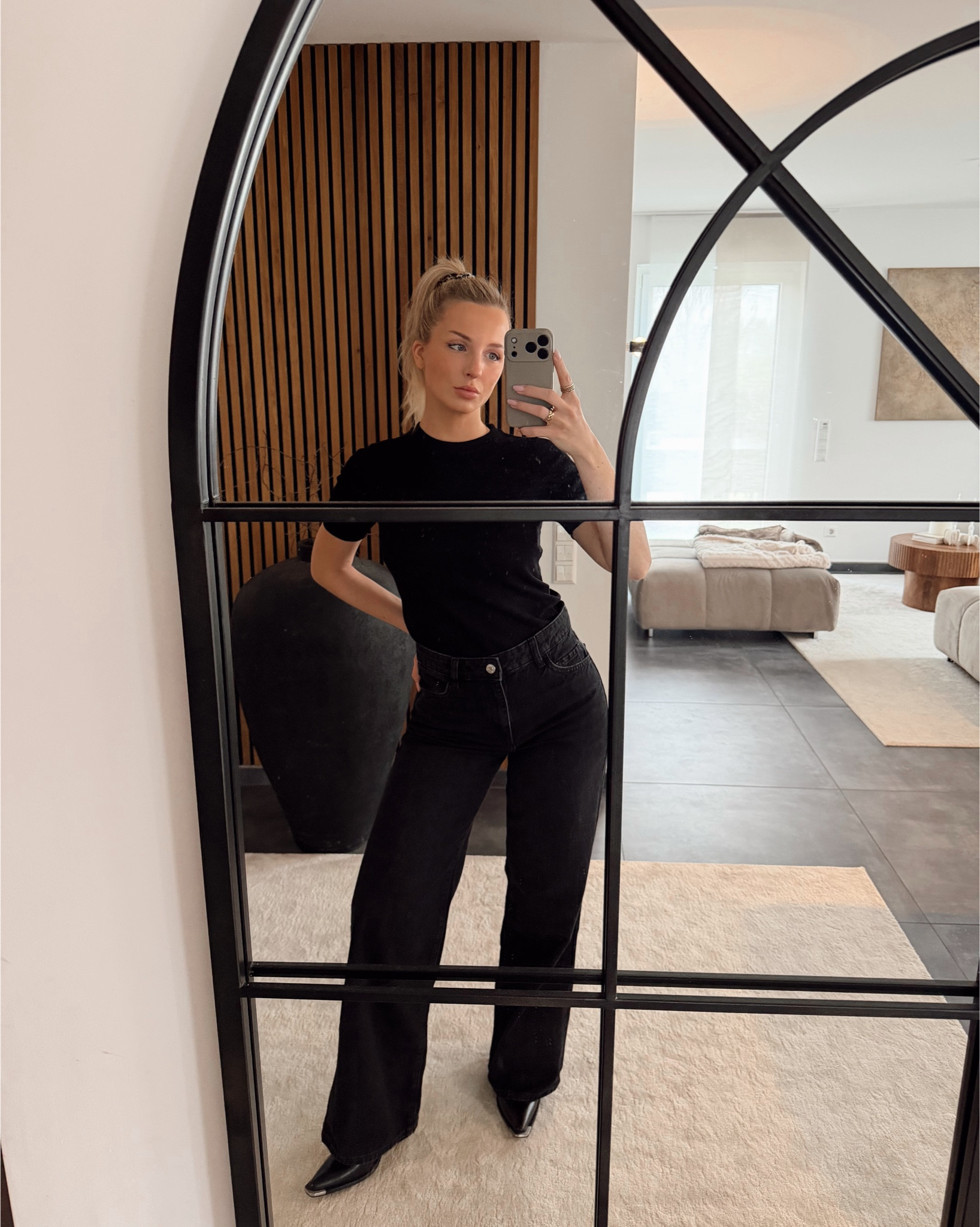 All black everything 
#mango 

#LTKjeans #LTKdeutschland