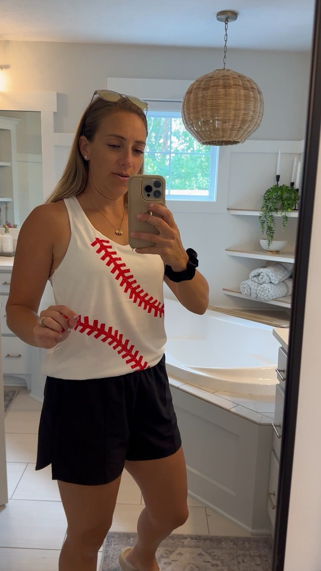 Baseball mom fits! ⚾️ 
#sportsmom #baseball #gameday