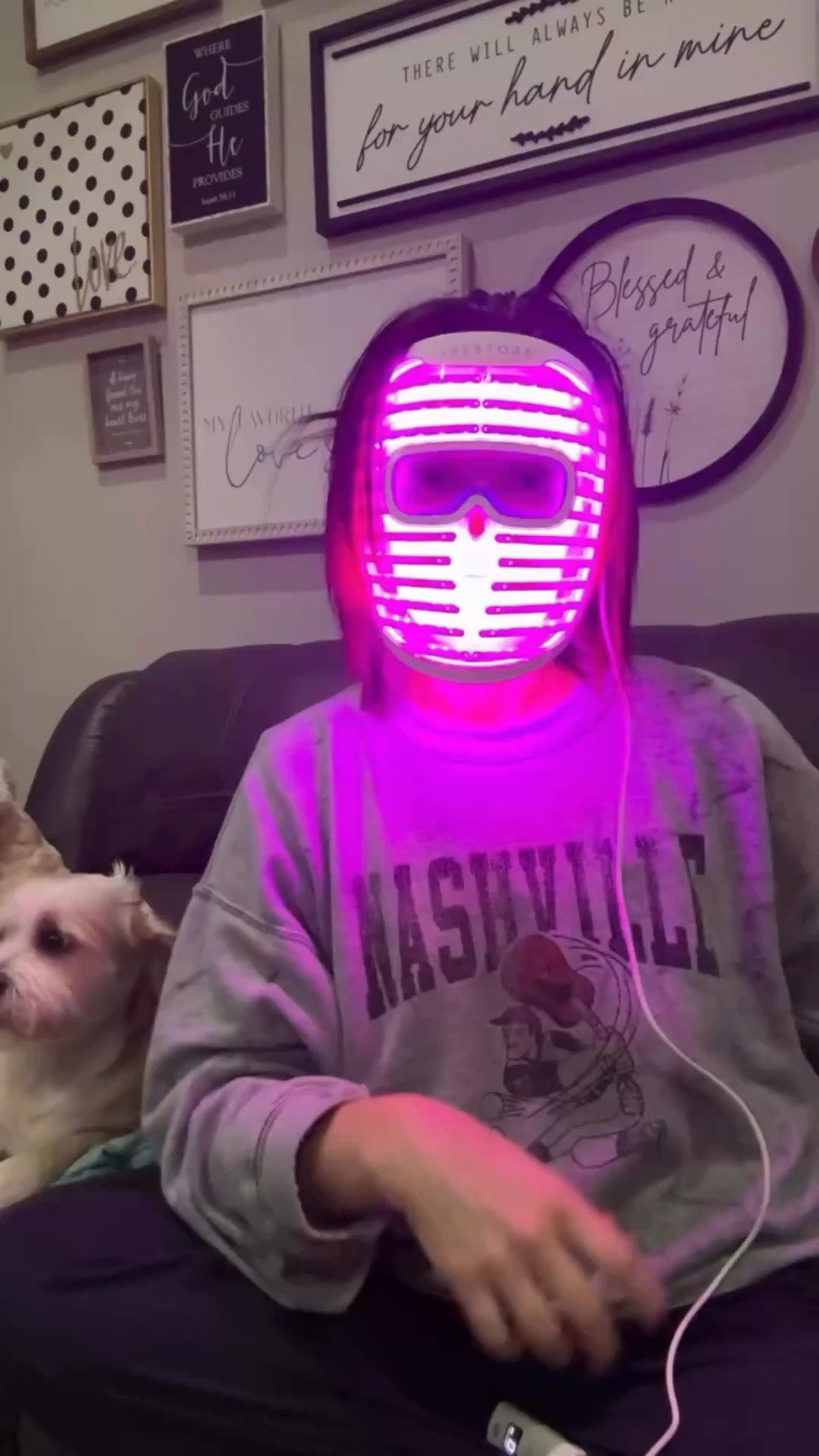 POV: You’re 41, you survived the 90s, and now your biggest enemy is collagen depletion.

So yes…
I use red light therapy.
Yes, I care about fine lines.
Yes, I want thicker, stronger hair.

We used to spend our money on low-rise jeans and body glitter.

Now we invest in:
✨ anti-aging skincare
✨ collagen-supporting tools
✨ hair growth routines
✨ makeup for mature skin

Because beauty over 40 isn’t about trying to look 21.
It’s about looking like the best version of 41.

I’m not “high maintenance.”
I’m just aware that hormones are doing the most.

If you’re a fellow elder millennial navigating perimenopause skin, wrinkles, and changing hair — welcome. We’re aging, but we’re doing it strategically.

Who else is in their skincare era? 👇

#womenover40 #eldermillennial #xennial #over40beauty #thesocialtrend