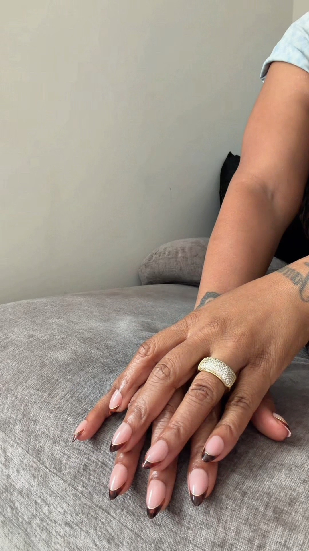 Vacation mode is officially on 🌴☀️✈️

These Glamnetic vacay nails understood the assignment. No salon appointment, no dry time, just a flawless set in minutes. They’re giving effortless vacation vibes and I’m obsessed. 💅✨

#Glamnetic #PressOnNails #VacationNails #NailTok #BeautyFinds #TravelReady #EasyBeauty #SummerNails