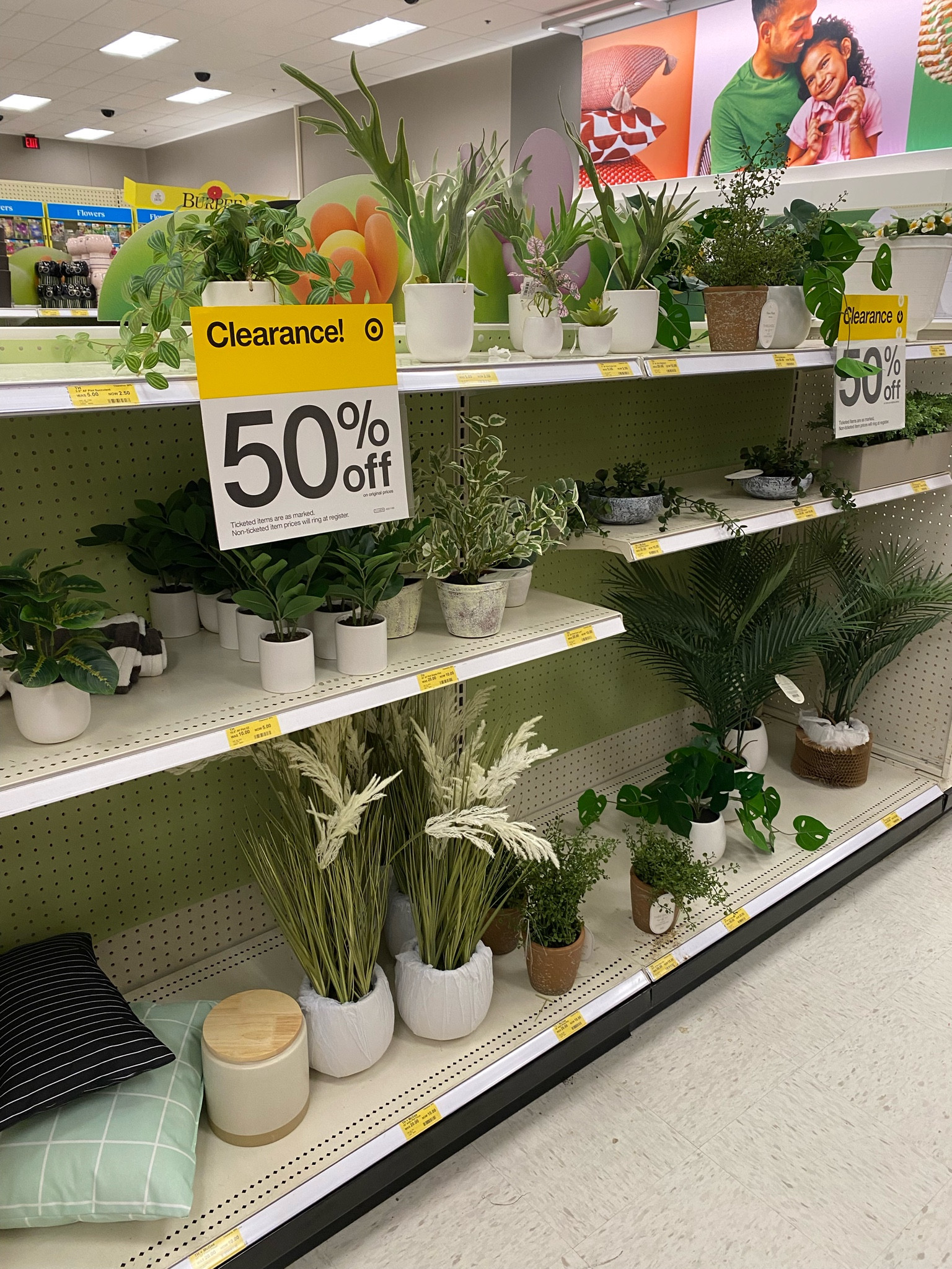 Targets outdoor selections are 50% off and there is soooo much inventory 😍

Follow my shop @lindseymariesmith on the @shop.LTK app to shop this post and get my exclusive app-only content!

#liketkit #LTKSaleAlert #LTKHome #LTKFindsUnder50
@shop.ltk
https://liketk.it/4HYiU