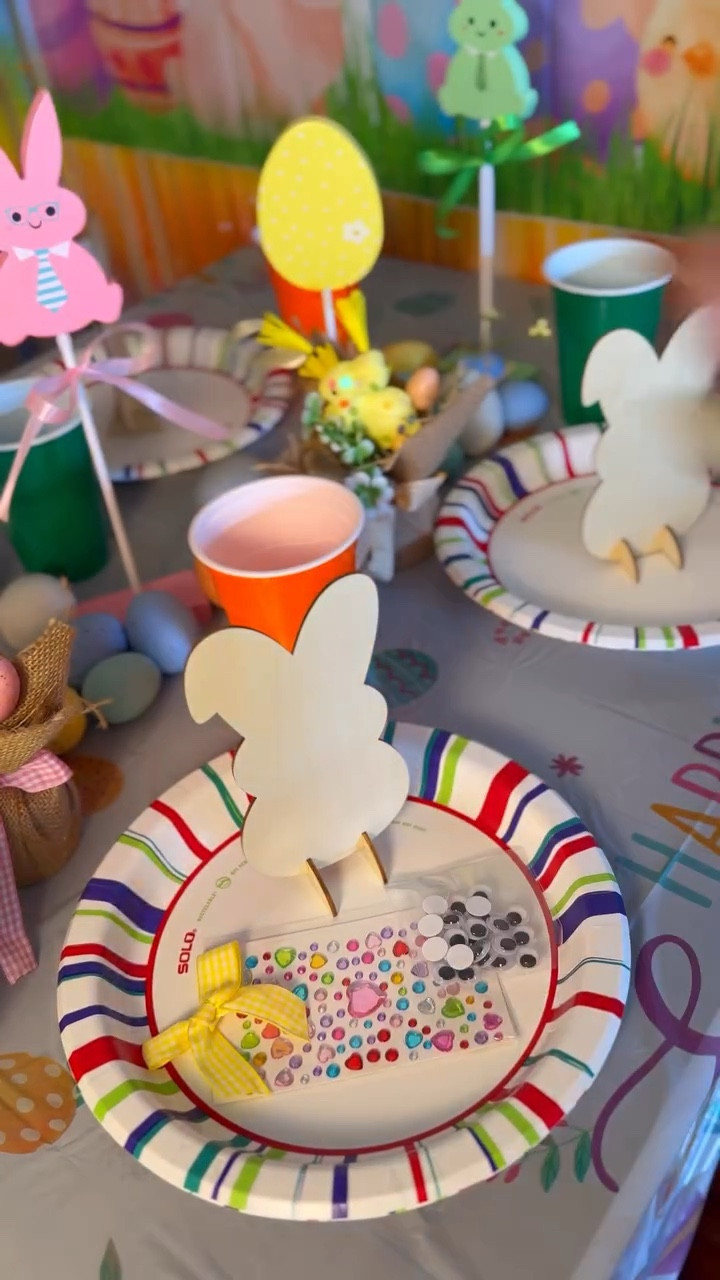 Easter hosting idea / tablescape idea / simple hosting / Easter tablescape 

🐰🌸 Easter hosting doesn’t have to be complicated to feel special.

I wanted something that looked put together but didn’t require a ton of time, extra supplies, or cleanup — and this ended up being one of the easiest setups I’ve done.

Between the food, drinks, and a simple activity for the kids, everything just flowed without me having to overthink it.
If you’re planning anything this year, this is your reminder that simple really can be enough 🤍

#hopintohostingwithsolo #solocup

#LTKHome #LTKmomlife #LTKdayinmylife