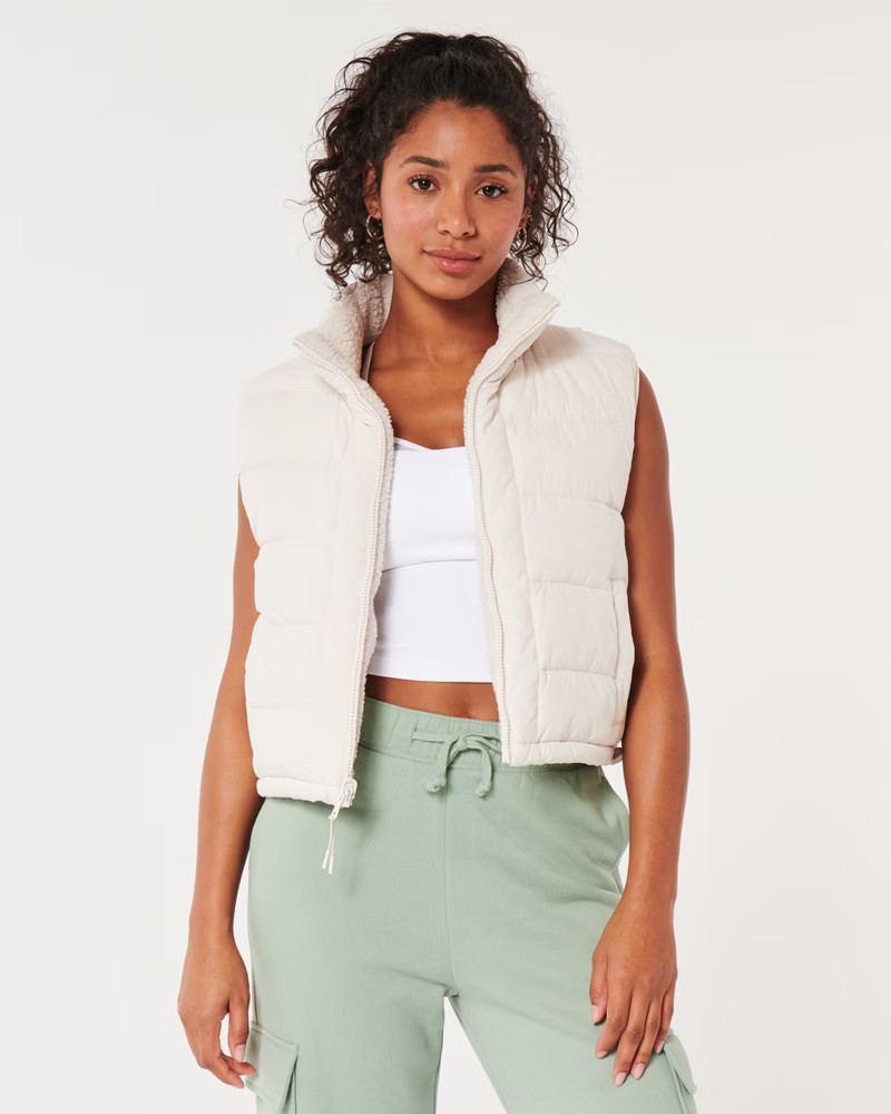 Women's Gilly Hicks Sherpa-Lined Reversible Vest | Women's Sale | HollisterCo.com | Hollister (UK)