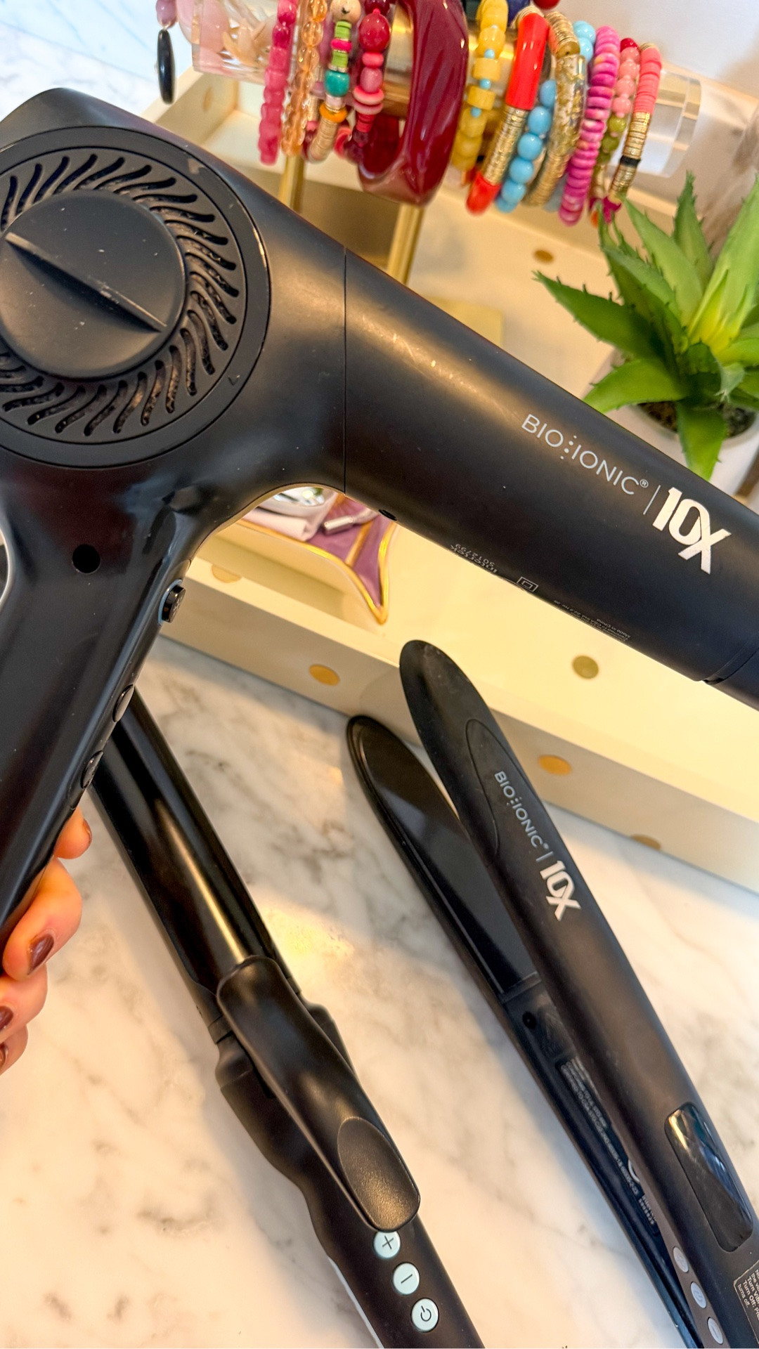 35% off my go to hair tools @BioIonic •

#LTKSaleAlert #LTKBeauty