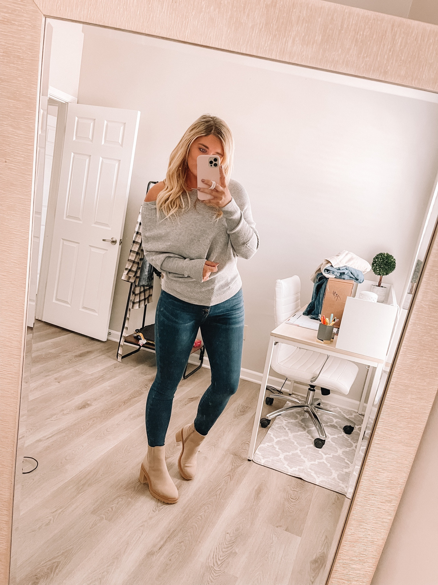 Pink lily fall outfit use code megan15 

#LTKshoecrush #LTKSeasonal #LTKsalealert