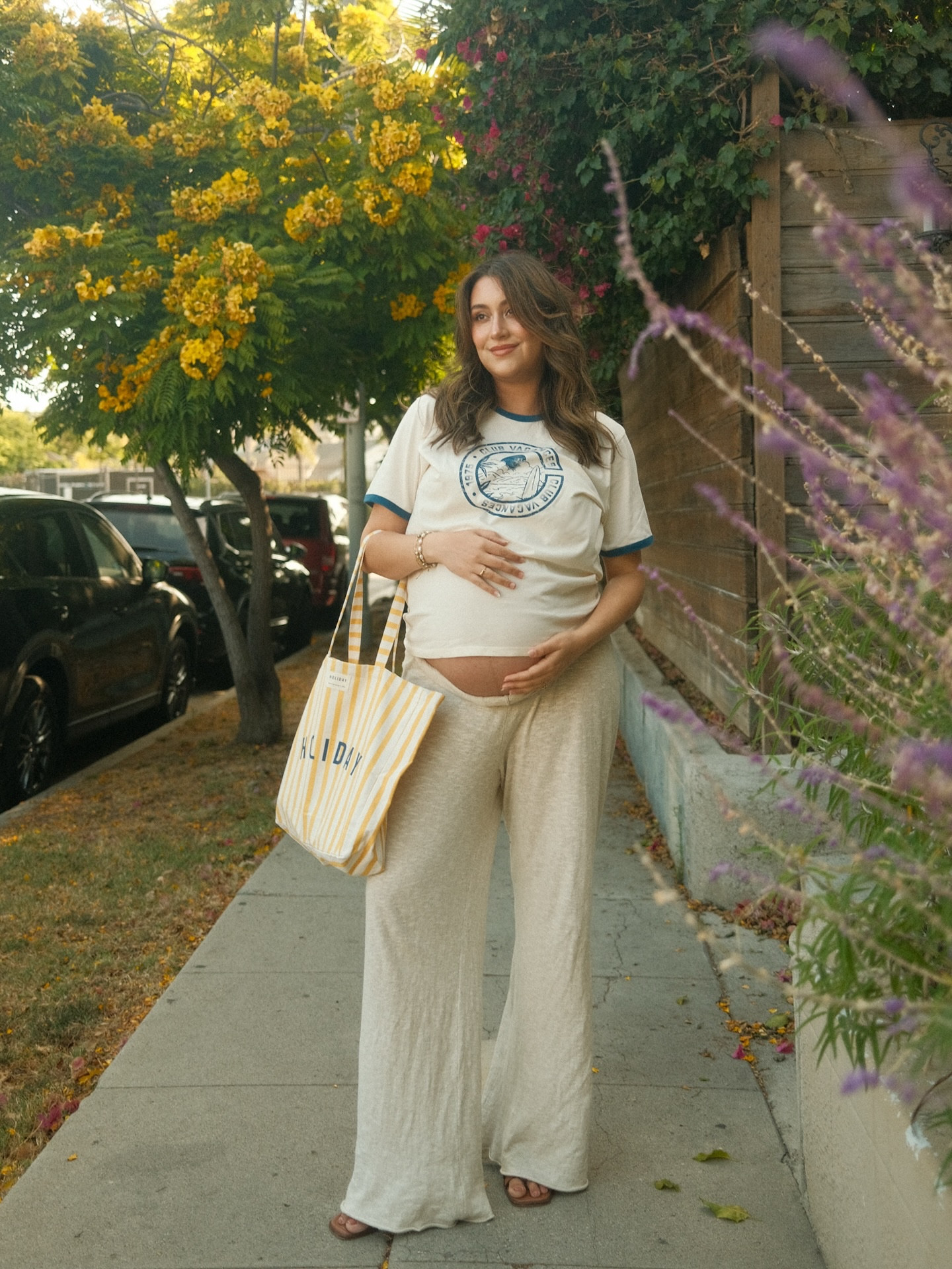 tees, totes, & stretchy pants on repeat over here 🌼

#LTKStyleTip #LTKBaby #LTKBump