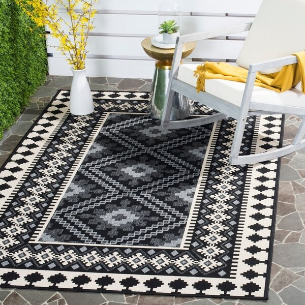 Safavieh Veranda Black/ Cream Rug - 2'7" x 5' | Bed Bath & Beyond