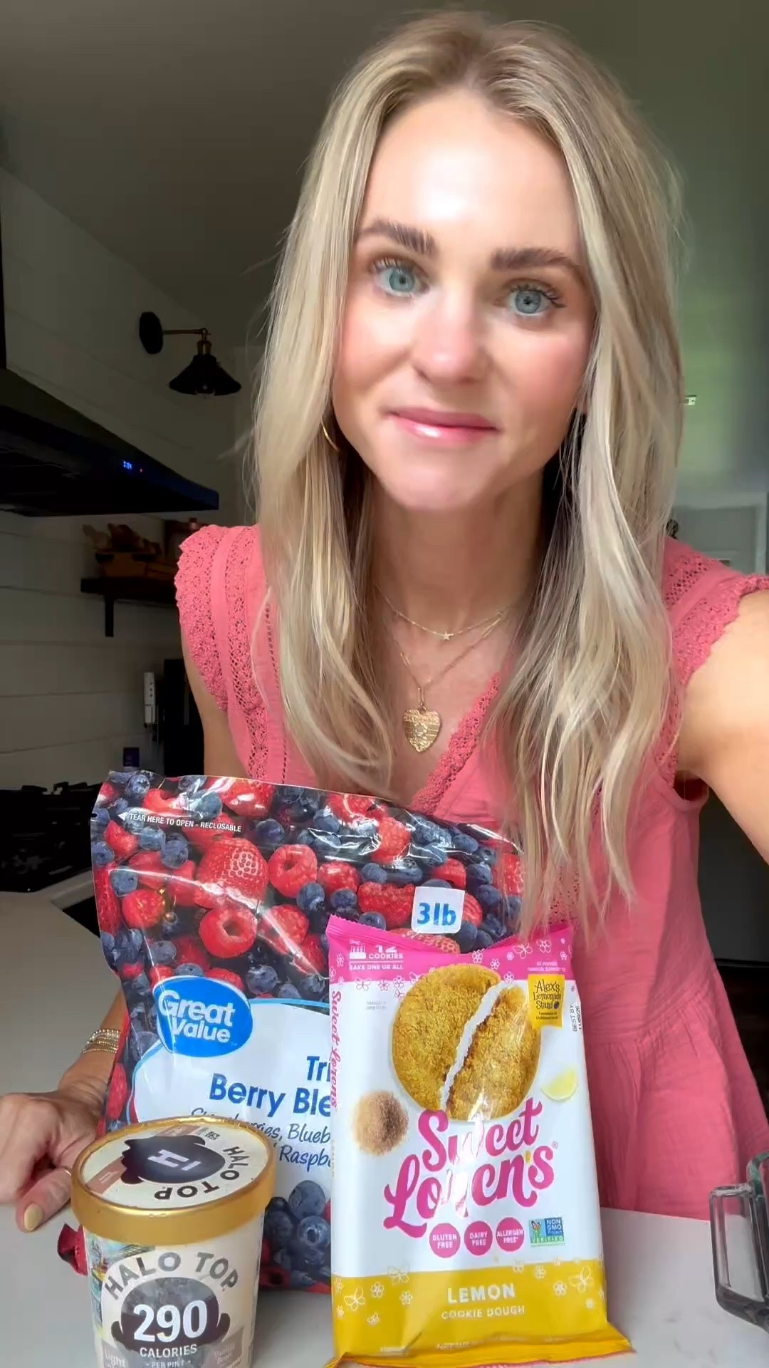 Three ingredient cobbler! @sweetlorens @halotopcreamery

Macros for: I cup berries, 1 serving halo top vanilla, 1 cookie topping

Carbs-55. Fat-6. Protein-7. Fiber-9

Macro friendly dessert, fat loss dessert, Whole Foods, easy snack for fat loss, meal prep dessert, minimal ingredient dessert, viral dessert, viral cobbler, sweet Loren’s cookies, halo top ice cream

#LTKootd #LTKmomlife #LTKfoodie