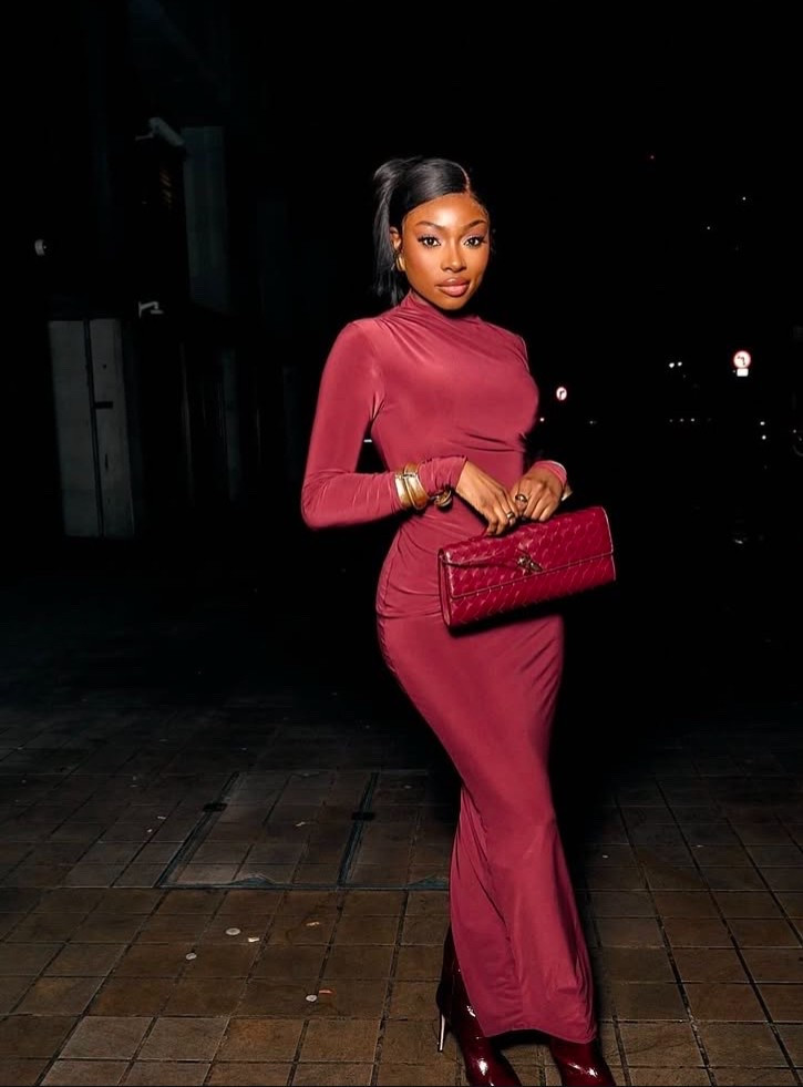 Burgundy  maxi dress
Burgundy clutch bag 
Burgundy boots 
Gold chunky bangles 

#LTKStyleTip #LTKPetite #LTKSpringSale