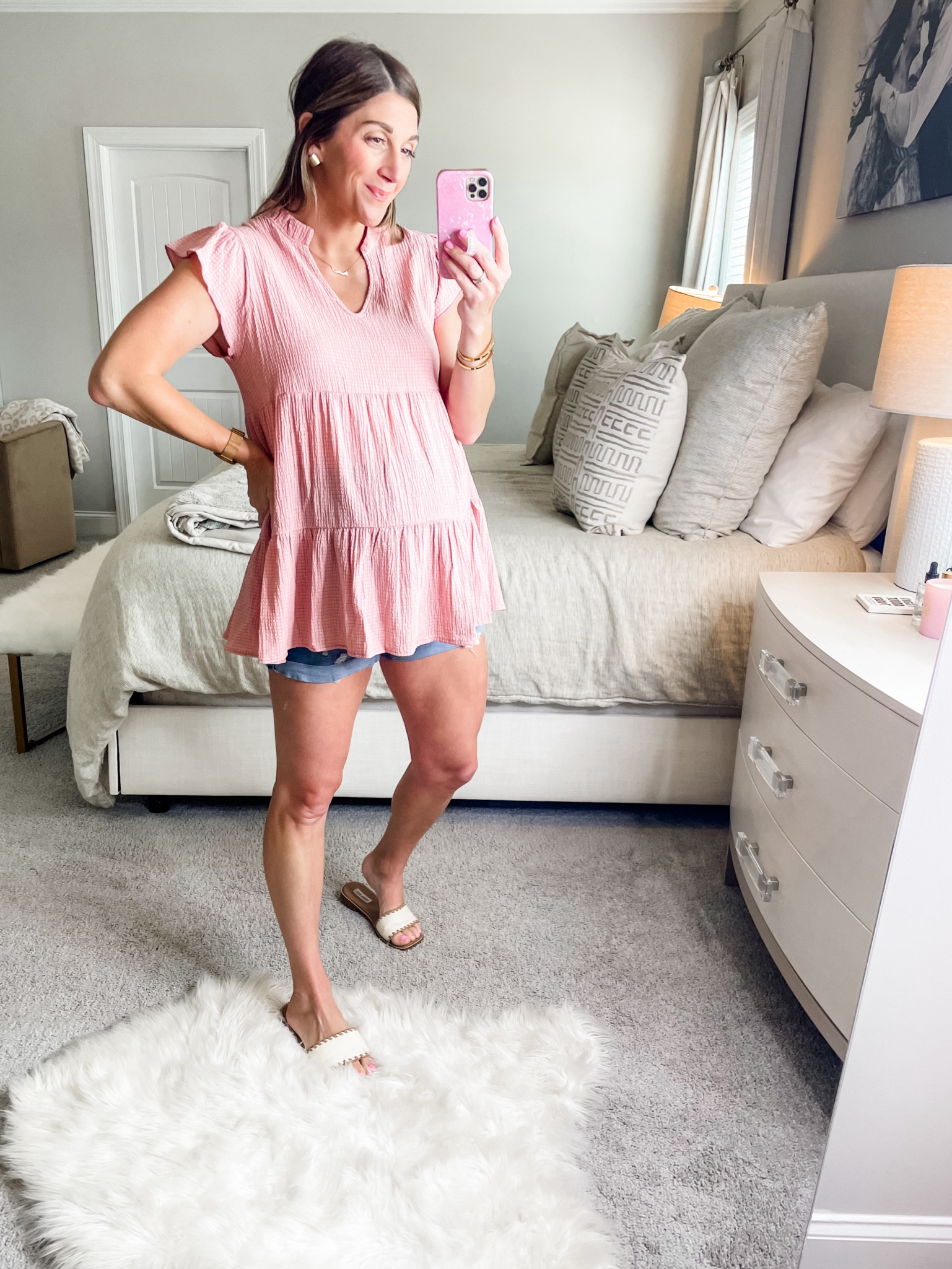 Shop this top and shorts 30% off today with code: MOMDAY30

Top- medium (tts)
Bottoms-medium (tts)
Shoes-8 (tts)

Click below to shop 


#LTKBaby #LTKBump #LTKSaleAlert