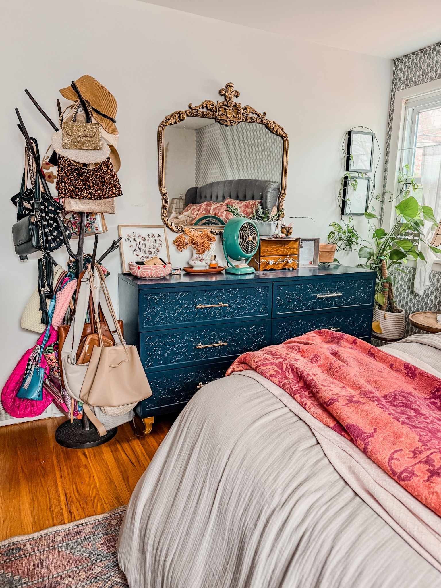 Love having all my handbags in my bedroom!



#LTKdayinmylife #LTKgrwm #LTKootd