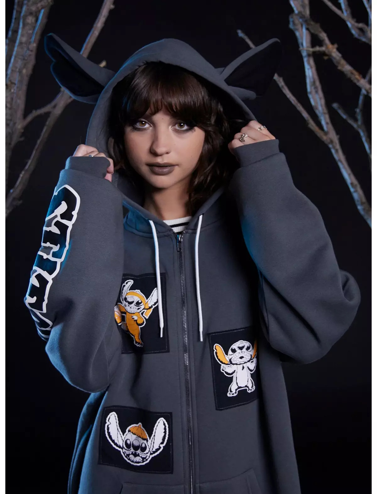Her Universe Disney Halloween Stitch Girls Oversized Hoodie | Hot Topic
