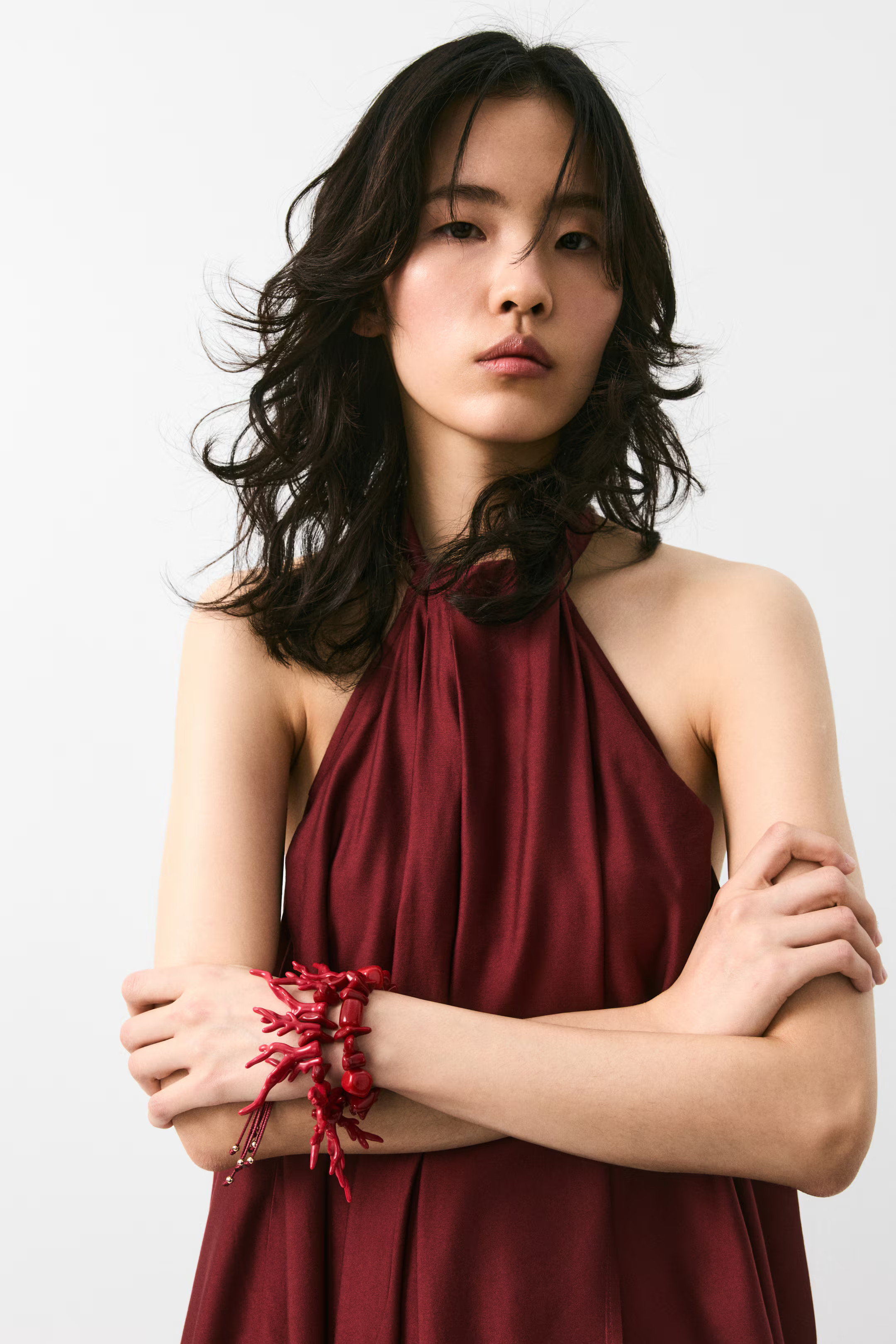 Maxi halterneck dress | H&M (UK, MY, IN, SG, PH, TW, HK)