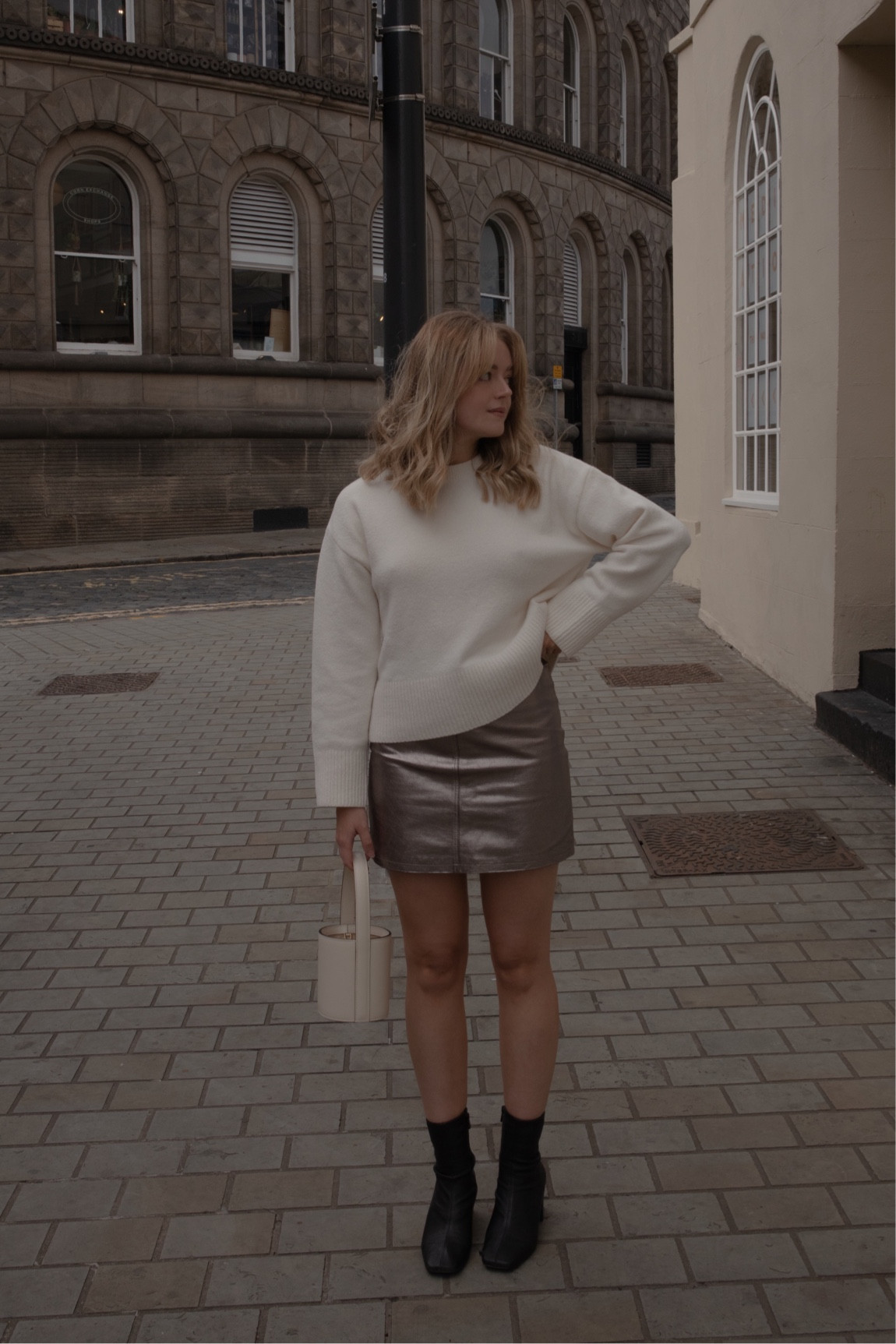 Style a metallic skirt with neutral colours for a comfy outfit which screams ‘cool girl’ 

#LTKeurope #LTKstyletip #LTKSeasonal