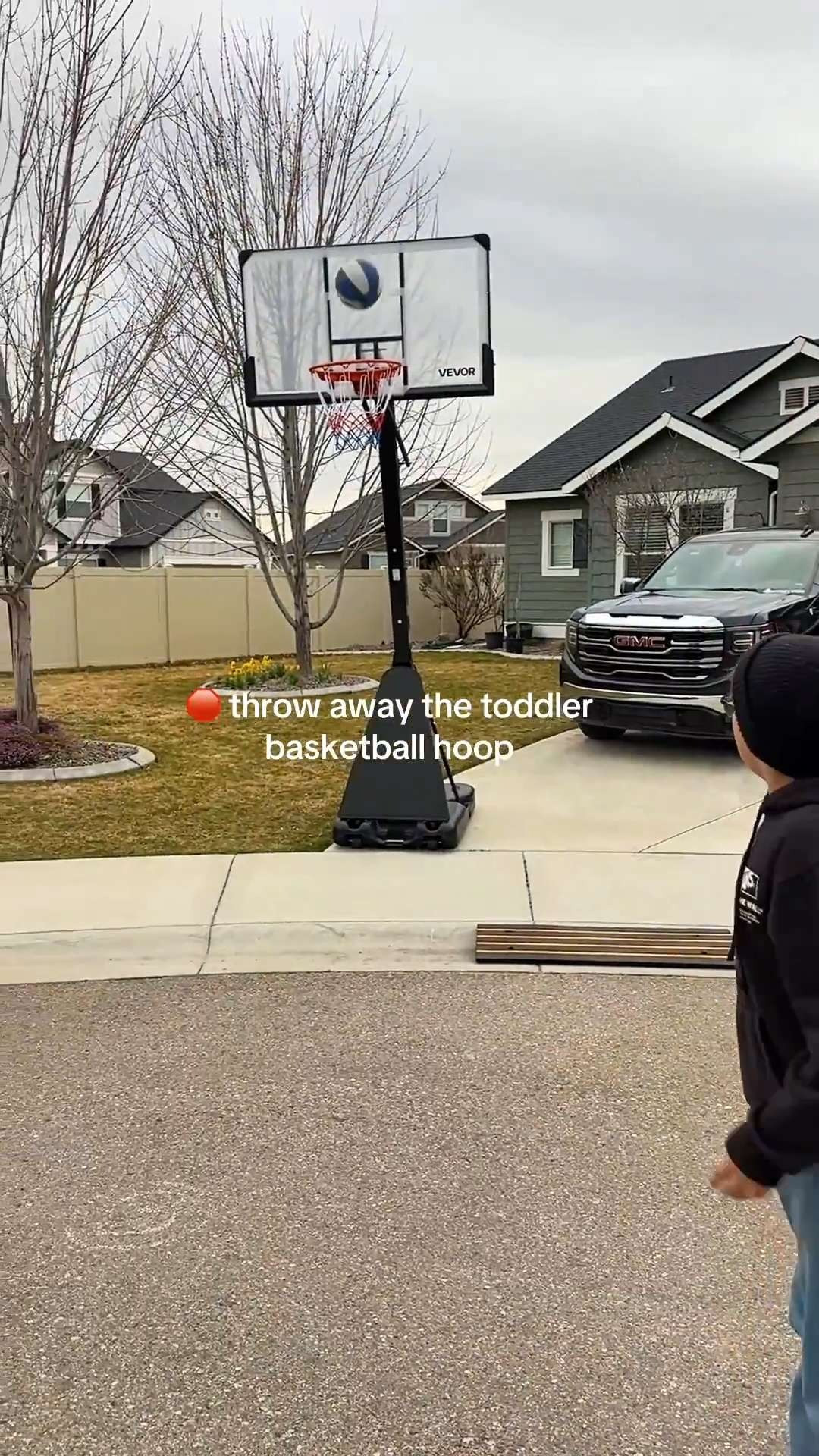 🏀 An adjustable basketball hoop perfect for kids

 

 #LTKActive #LTKU #LTKKids