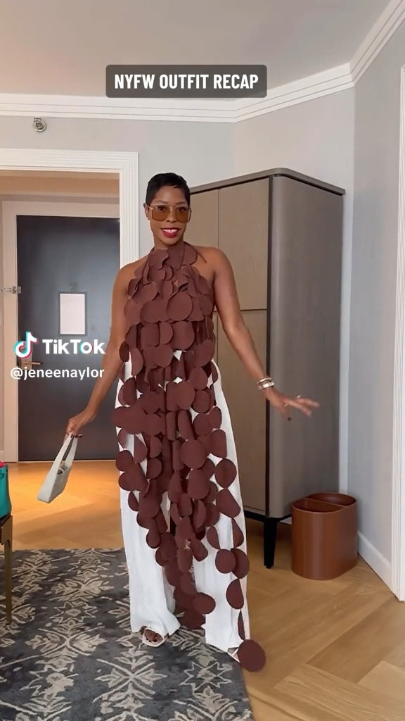 & that’s a wrap on NYFW looks! Stayed turned for Milan & Pairs up next! 

#LTKU #LTKSeasonal #LTKstyletip