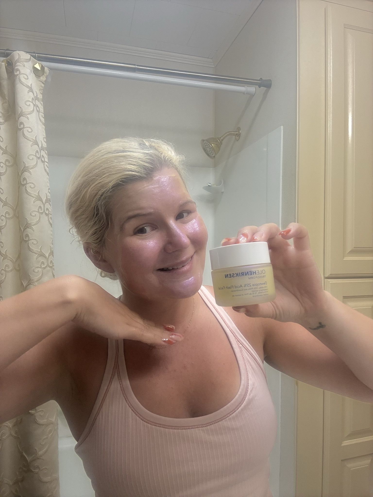 Face masque sunday. I love this ole henriksen peel. 

#LTKPetite #LTKselfcare #LTKBeauty