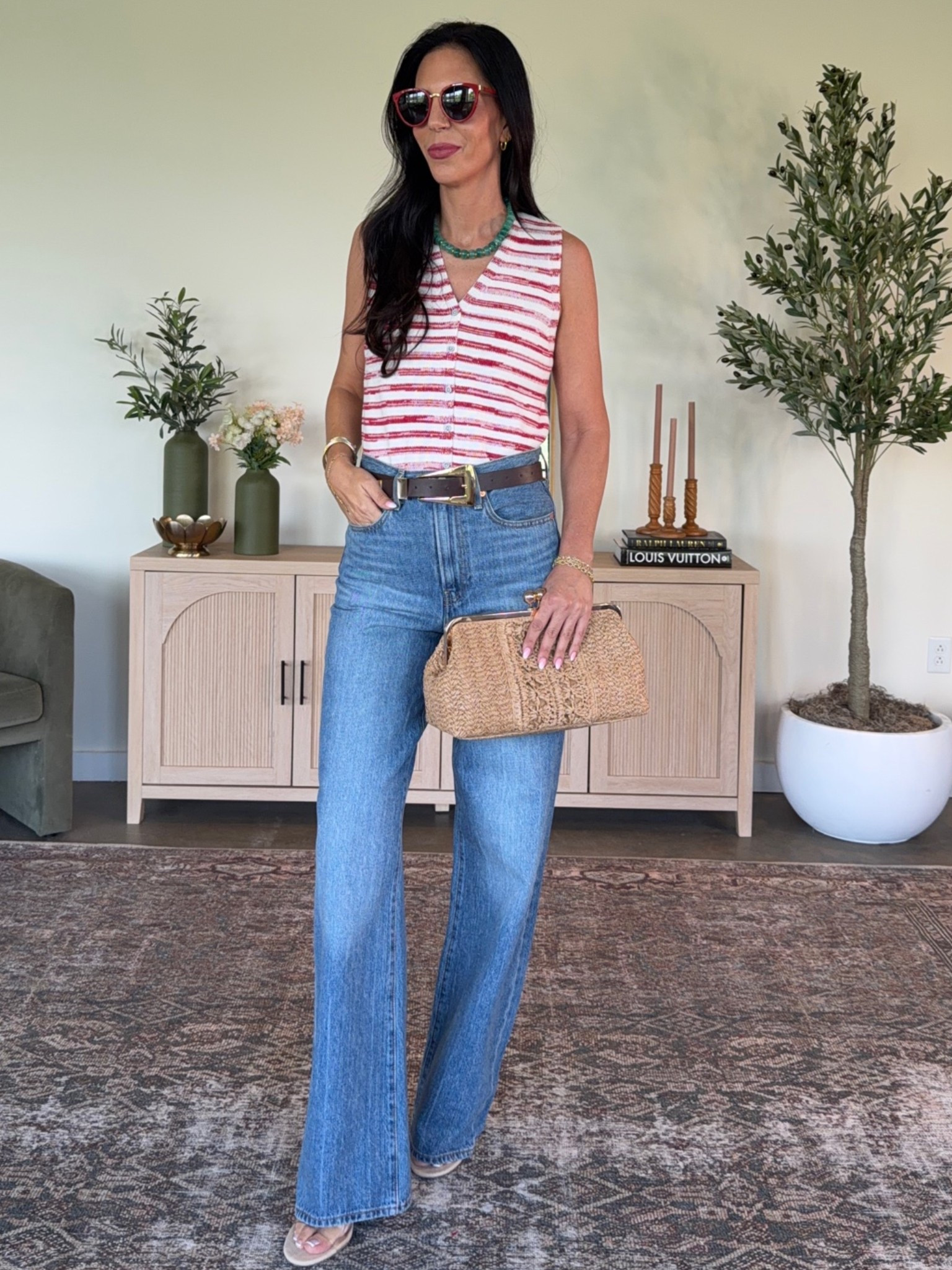 The viral Levi’s denim poured with a @Target top 
Denim- wide leg ribcage in the color “not the same” - size 27/34
Top- small
@aneahill sunglasses

#LTKootd #LTKU #LTKOver40