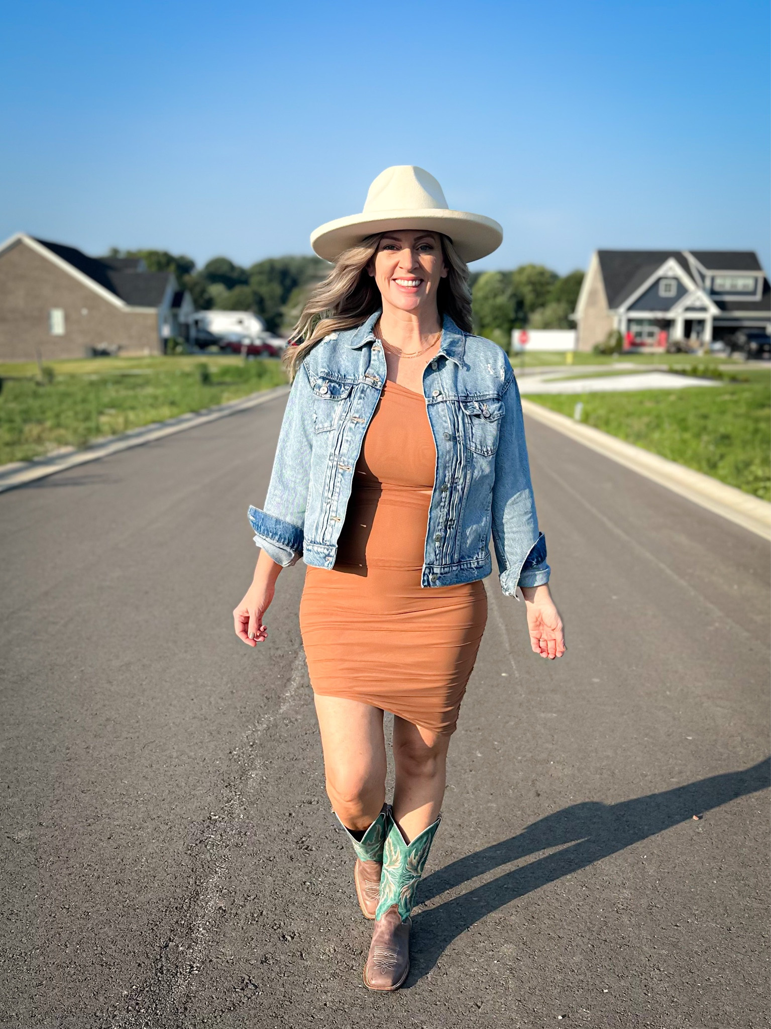 Love this rushed mini dress! I sized down because it’s stretchy. 

Country concert | concert outfit | bodycon dress | Nashville | Nashville outfit | denim jacket | 

#LTKFind #LTKstyletip #LTKcurves