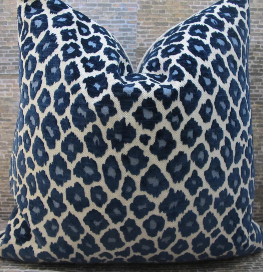 3bmodliving Designer Pillow Cover, Leopard Raised Velvet, Blue - Etsy | Etsy (US)