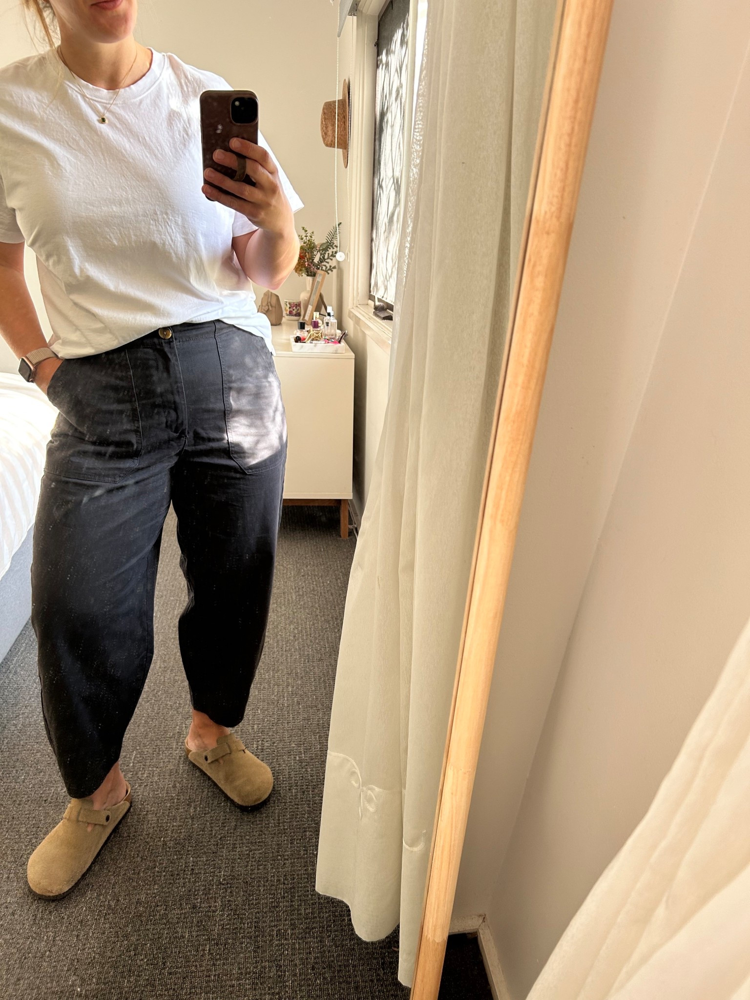 My favourite barrel leg jeans & pants - all here! 🤎

#LTKjeans #LTKmidsize #LTKcurves