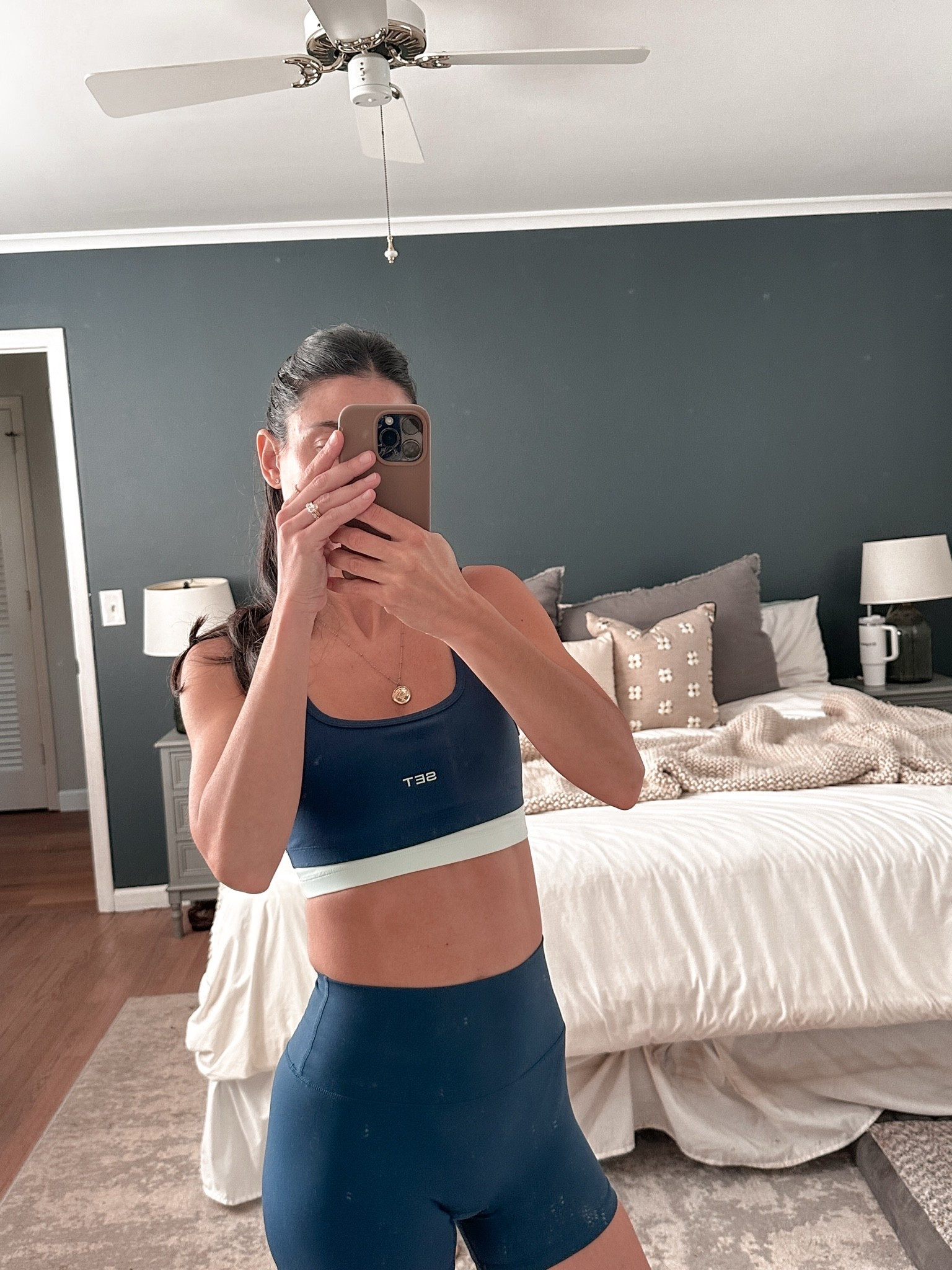 Set active workout set. Wearing xs in both top and bottom. LOVE this set so much!!!

#LTKfitnessgoals #LTKootd #LTKActive