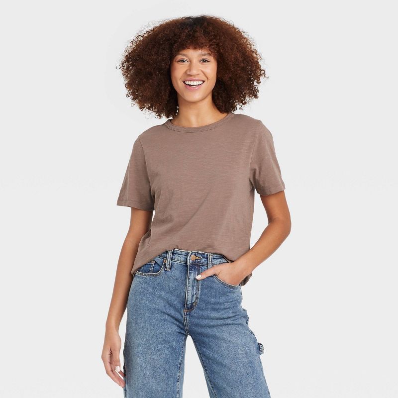 Women's Short Sleeve T-Shirt - Universal Thread™ | Target