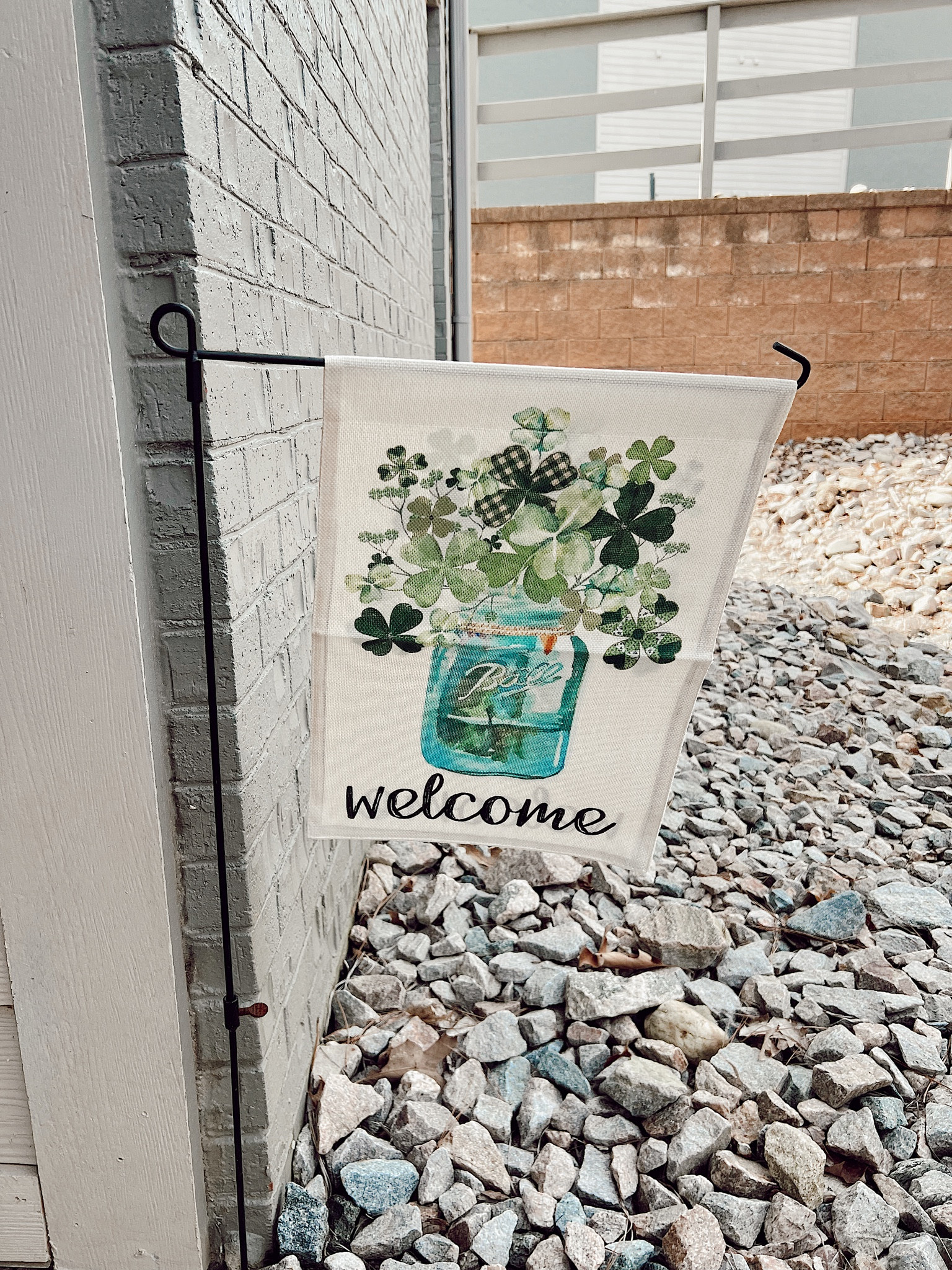 St. Patty’s day garden flag 🍀🤍

#LTKhome #LTKSeasonal #LTKstyletip