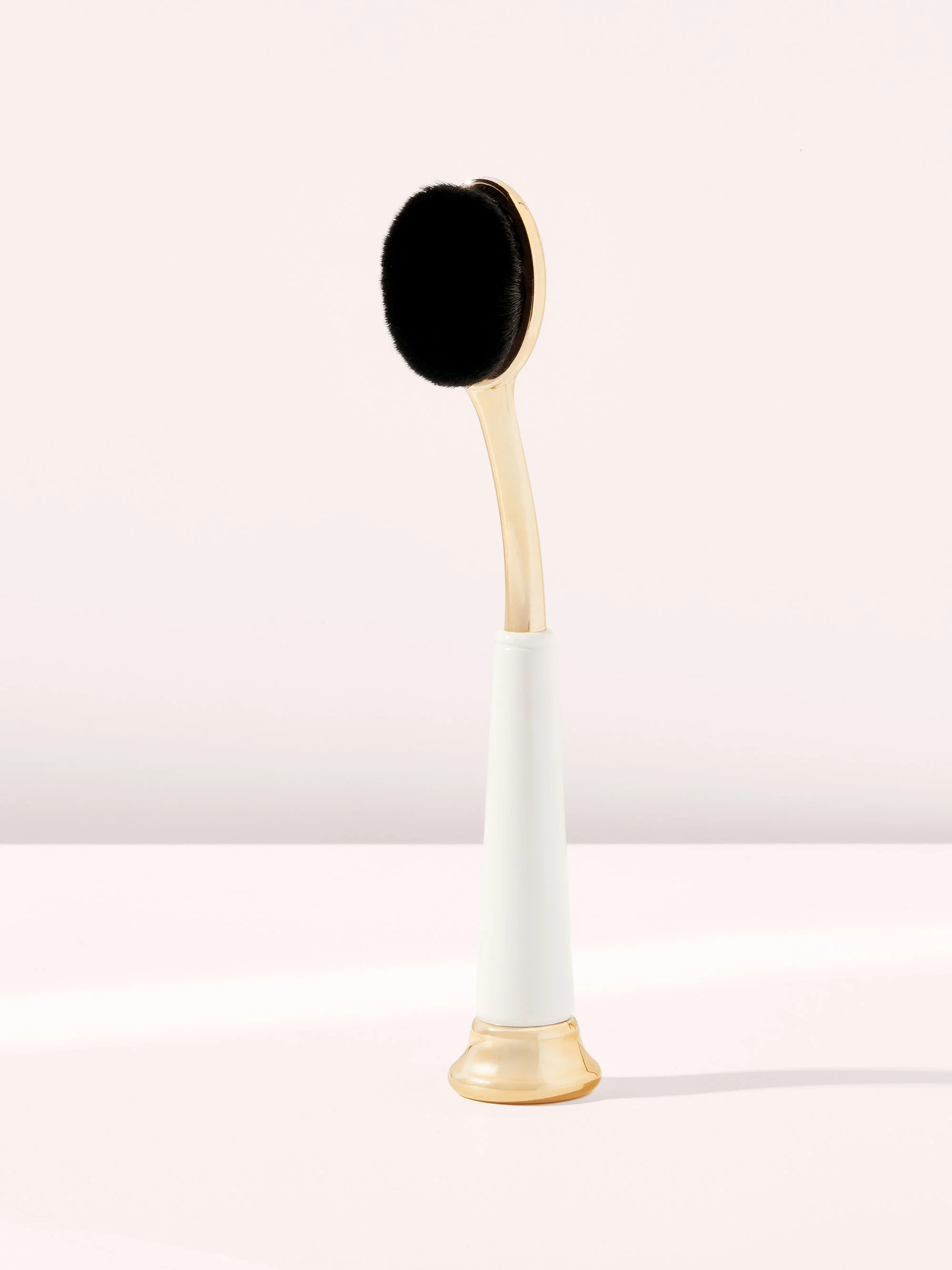 skin treat concealer brush | tarte cosmetics (Global)