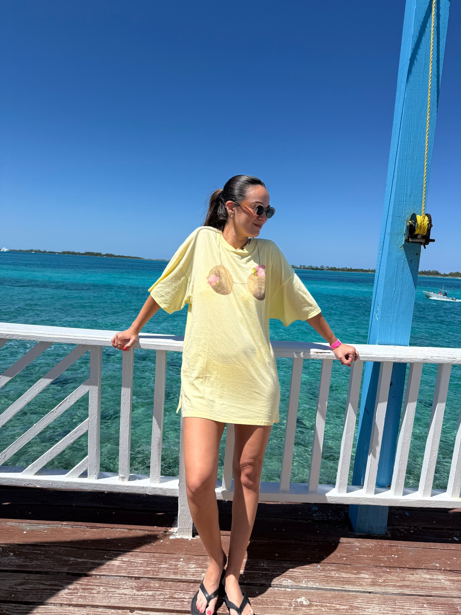 Beach outfit 
Vacation outfit 

SIZING: tee is oversized. I’m wearing a size Small  
