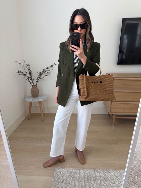 How to style white jeans. White denim outfits. 

Banana Republic blazer petite 2 (old)
AYR tee xs
J.Crew jeans petite 24
Sam Edelman pumps 5
Marni tote small
Celine sunglasses  

Jeans, spring outfits, spring style, purse, summer outfit, petite style 

#LTKshoecrush #LTKitbag #LTKstyletip