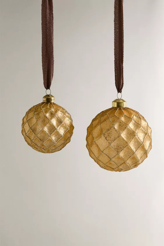 CHRISTMAS TREE BALL ORNAMENT | Zara US