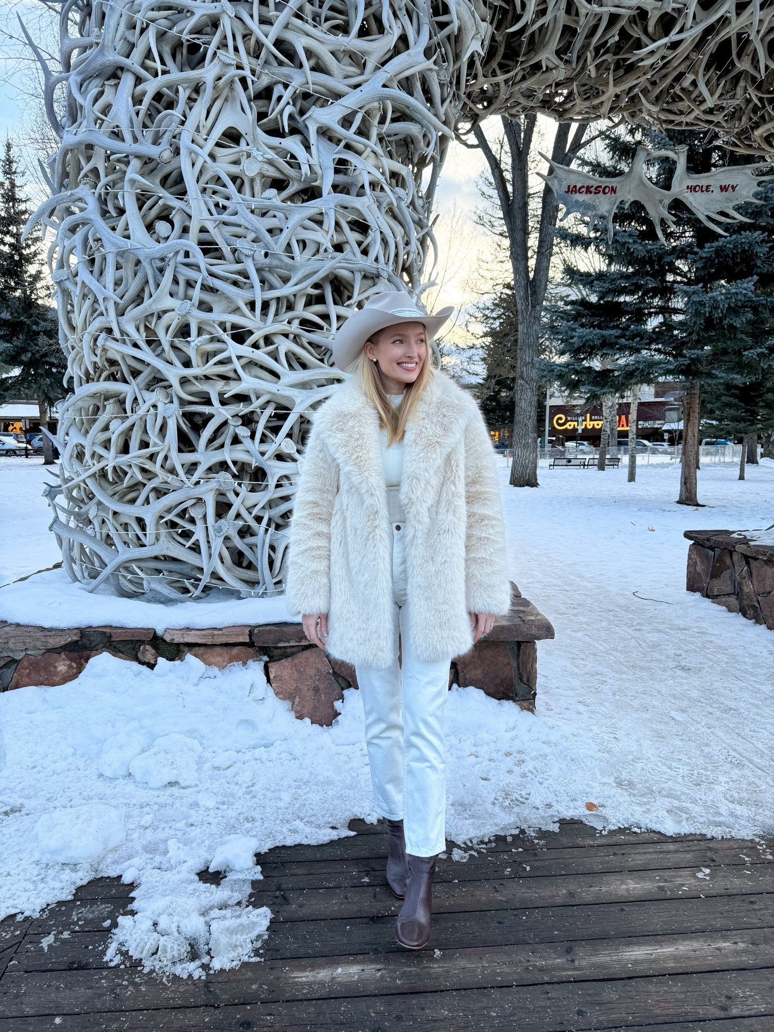 Winter outfit in Jackson’s hole! Faux fur + my kemo sabe  hat is always a good idea in JH. Wearing a size small sweater // 27 in the jeans (they don’t stretch) and an XS in the jacket (linking similar since it’s on clearance. Also linking the belt I forgot to pack and wanted to wear :( 

#LTKtravel #LTKSeasonal